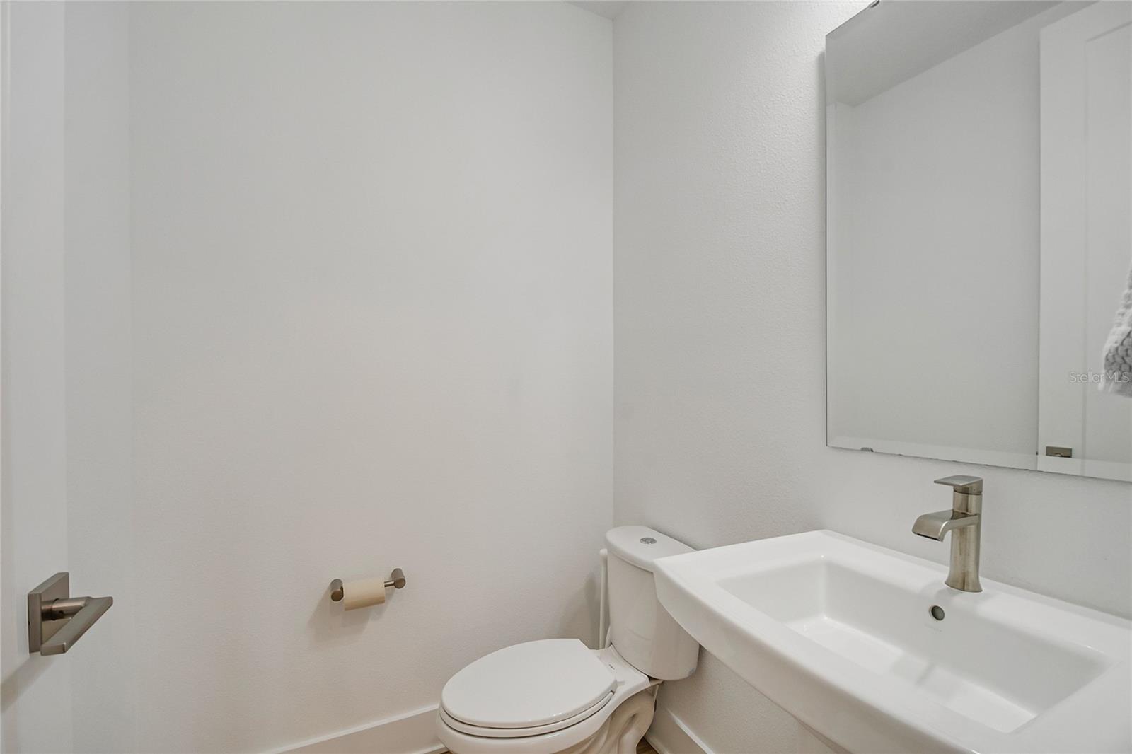 LAUREATE PARK NBRHD CENTER PH 3 - Residential