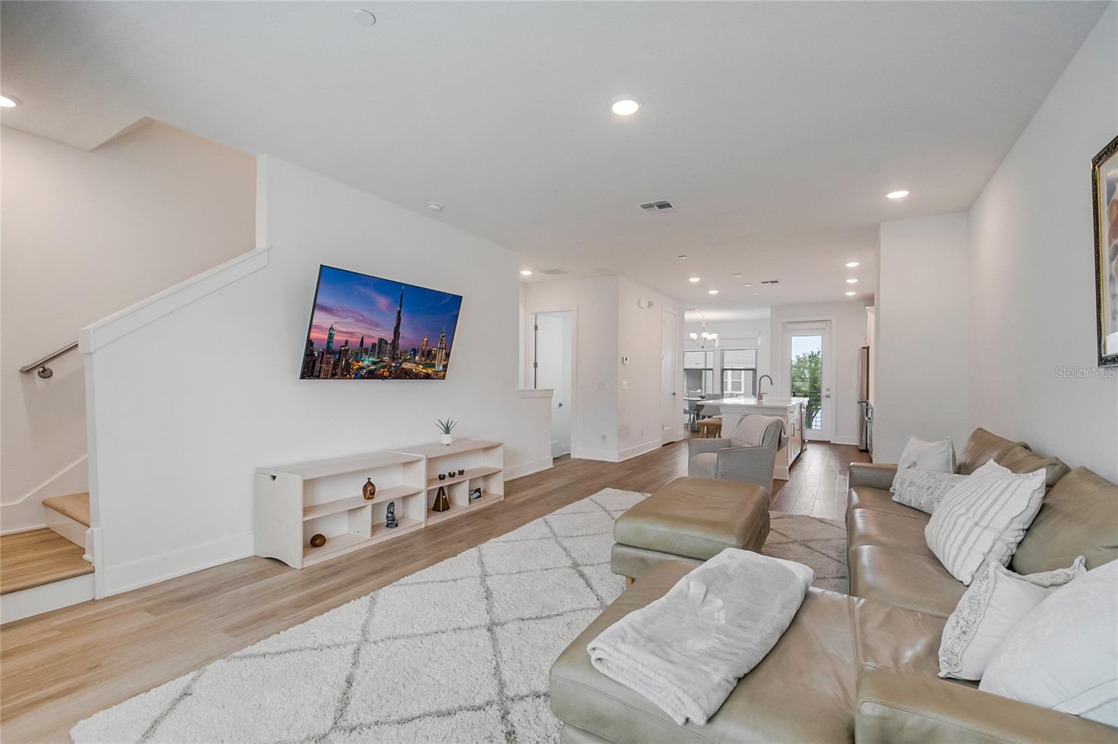 LAUREATE PARK NBRHD CENTER PH 3 - Residential