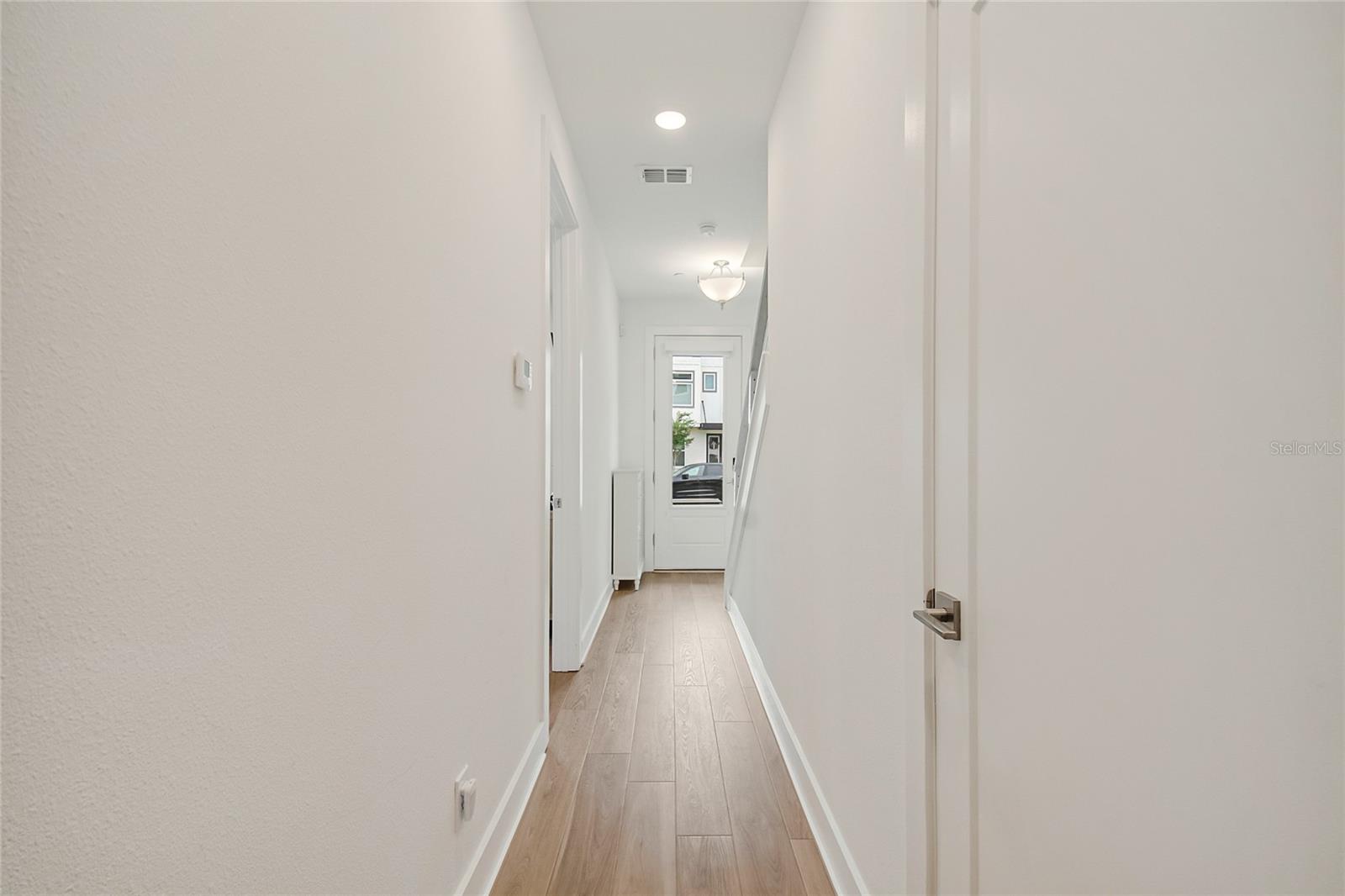 LAUREATE PARK NBRHD CENTER PH 3 - Residential