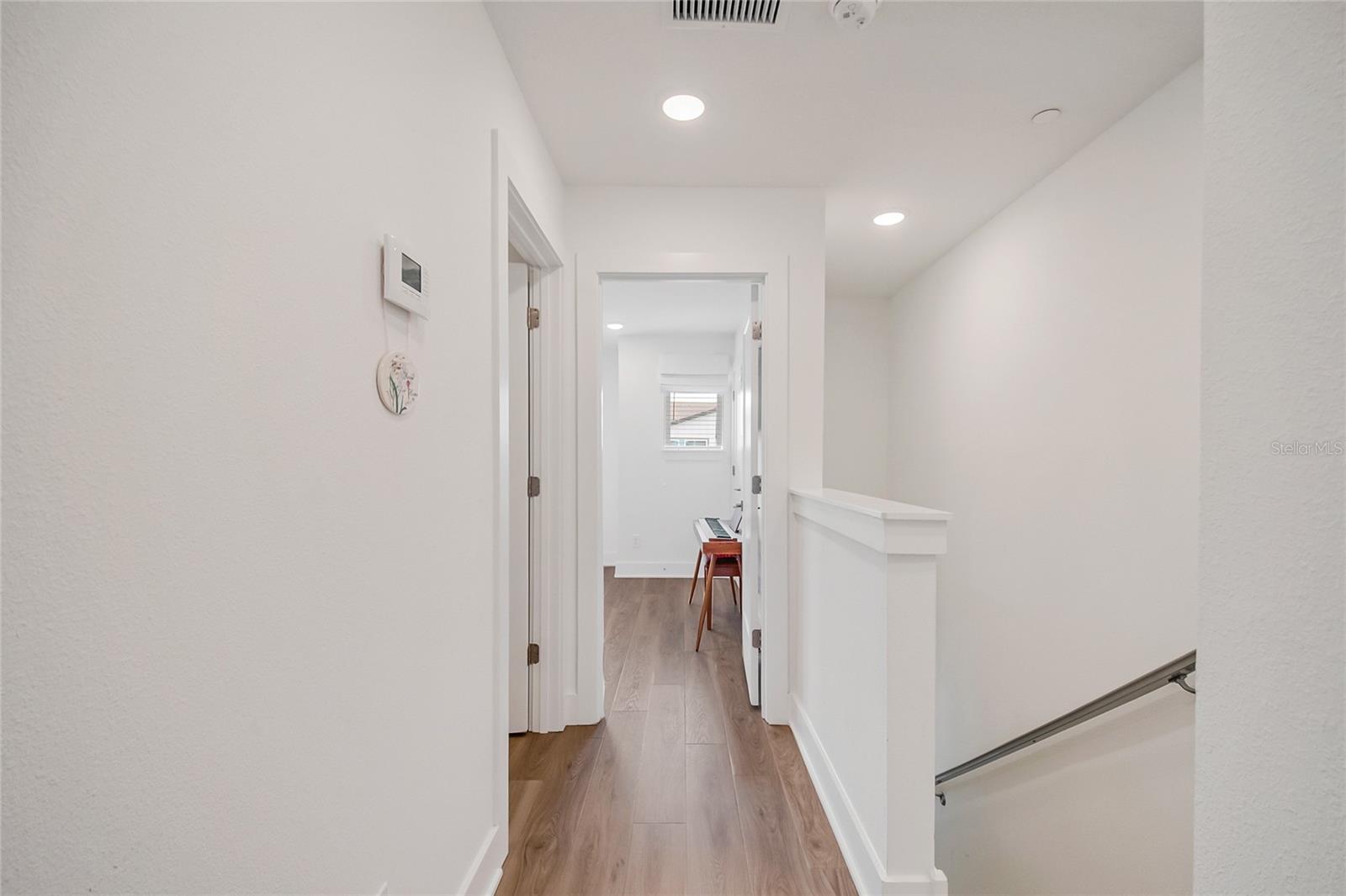 LAUREATE PARK NBRHD CENTER PH 3 - Residential