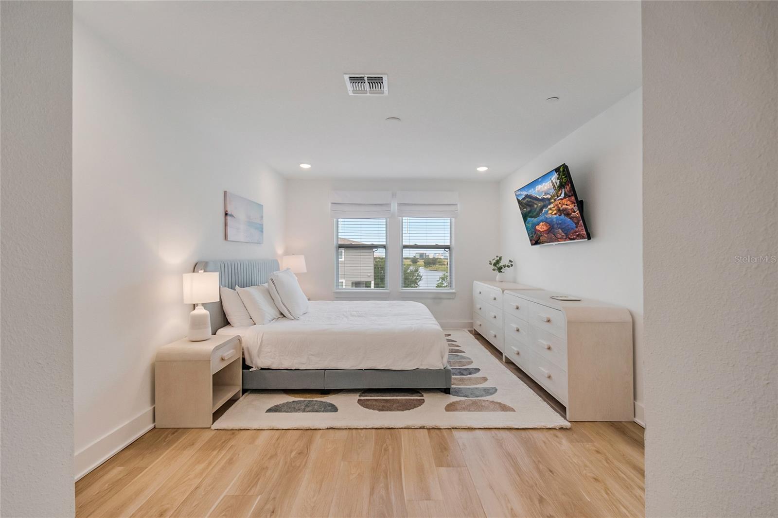 LAUREATE PARK NBRHD CENTER PH 3 - Residential