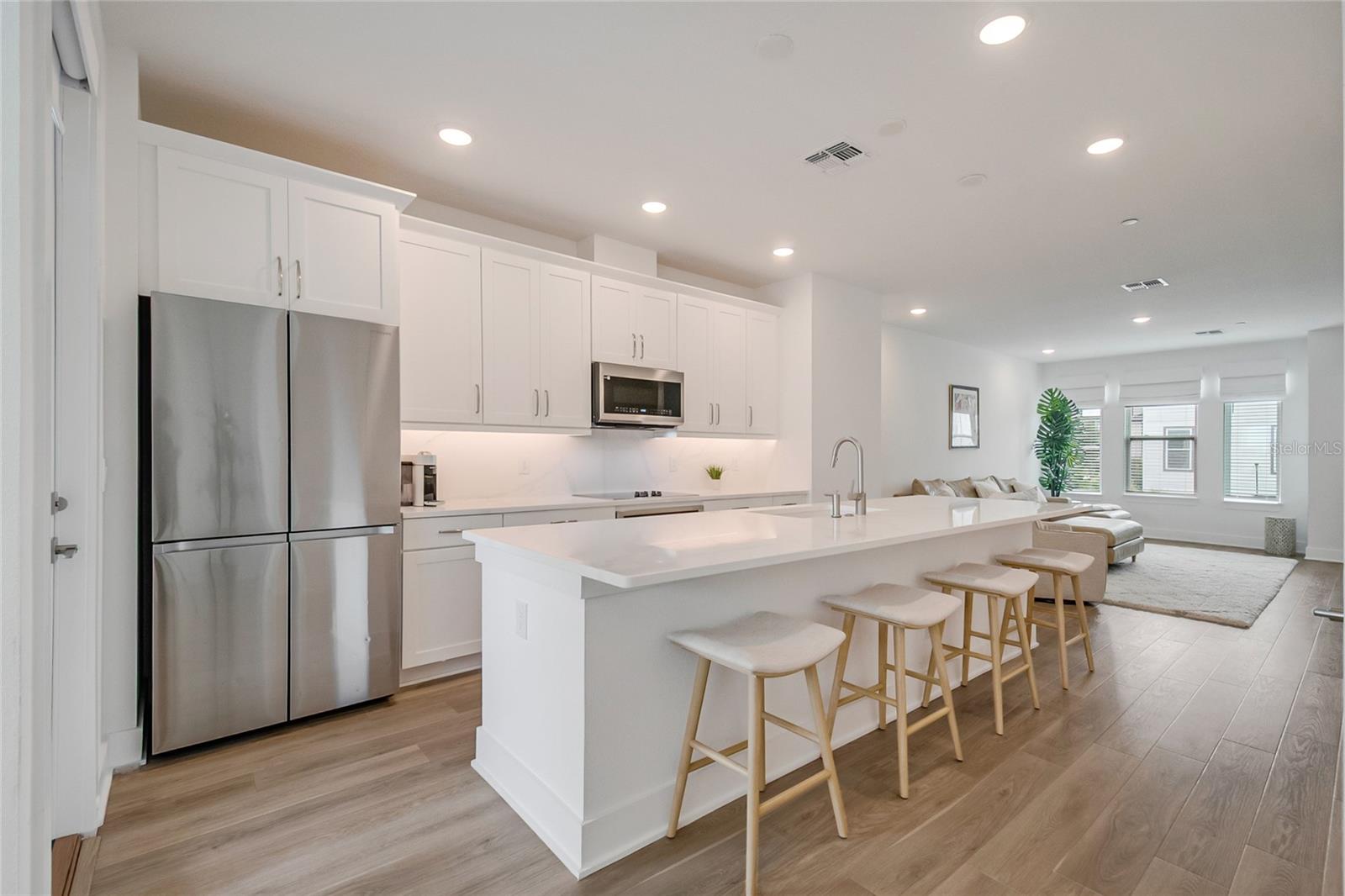 LAUREATE PARK NBRHD CENTER PH 3 - Residential