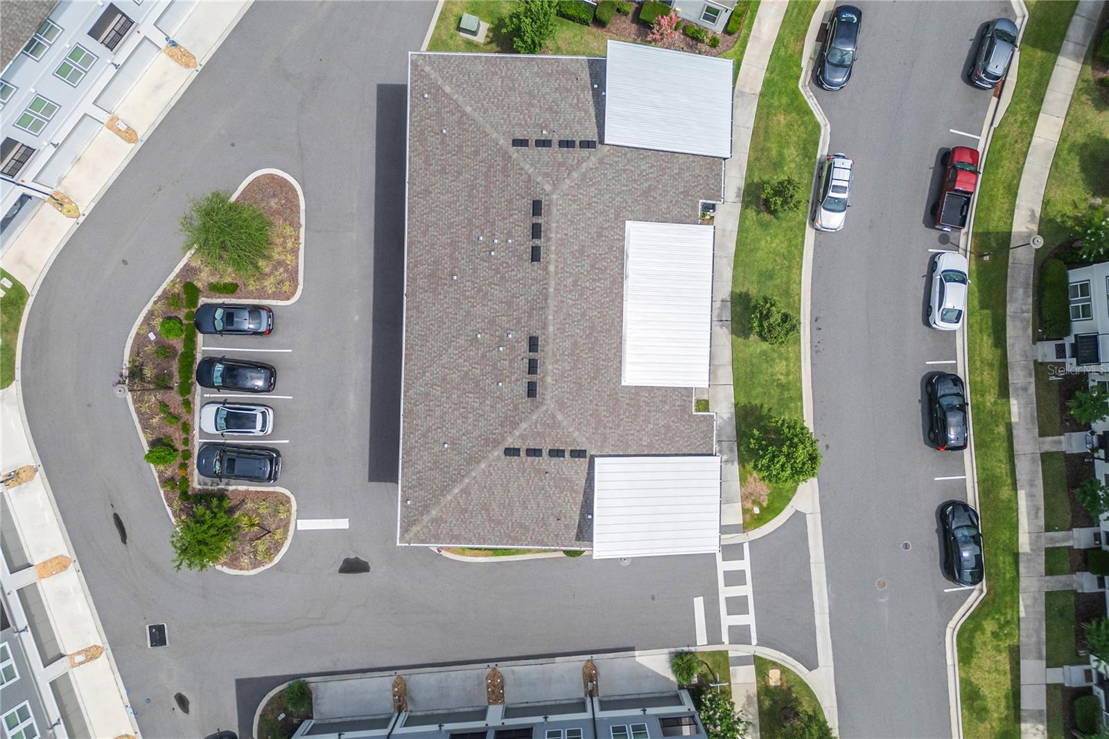 LAUREATE PARK NBRHD CENTER PH 3 - Residential