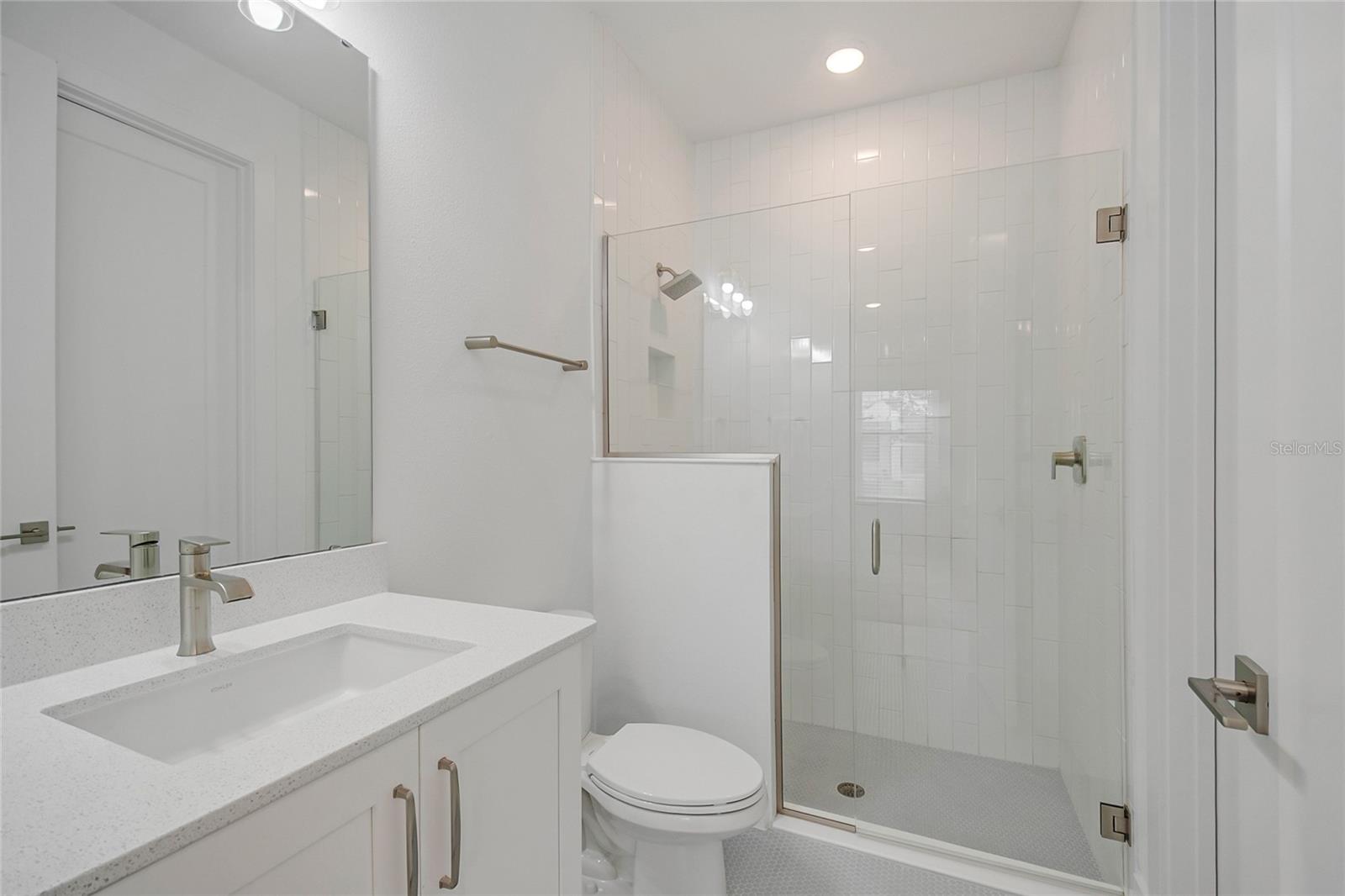 LAUREATE PARK NBRHD CENTER PH 3 - Residential