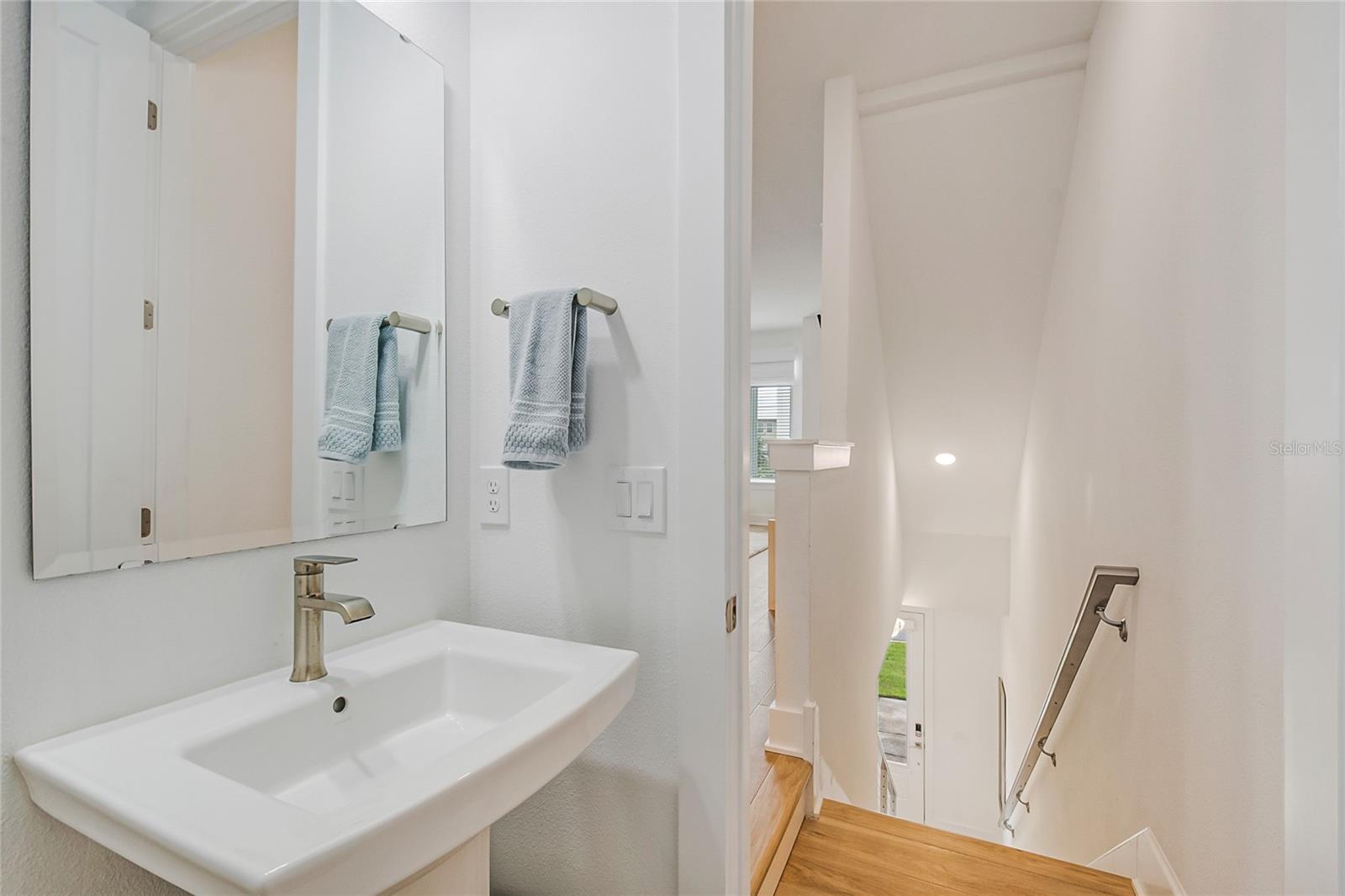 LAUREATE PARK NBRHD CENTER PH 3 - Residential