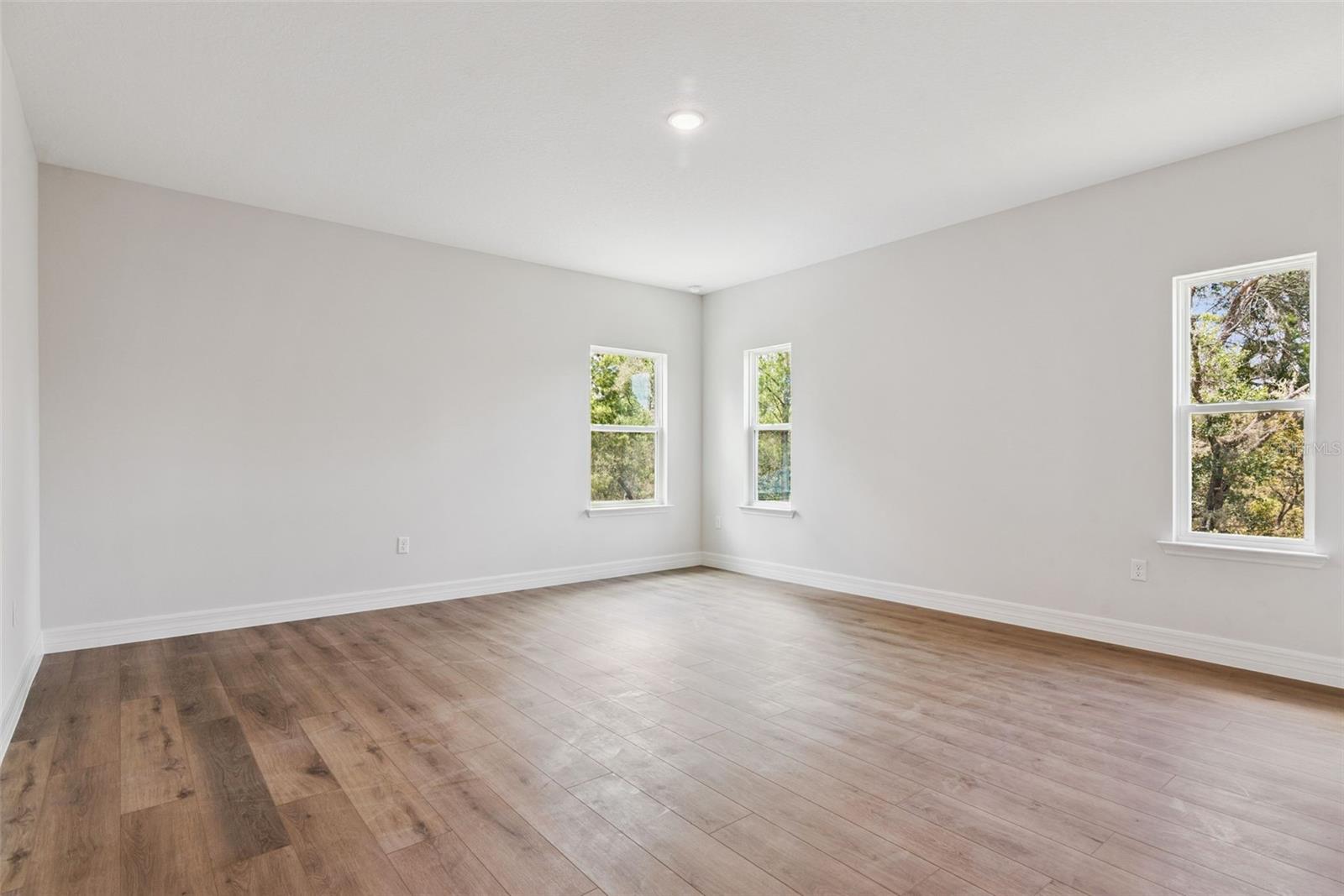 ROYAL TRAILS UNIT 01 - Residential