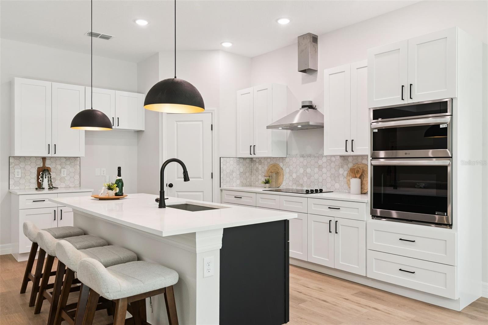 ROYAL TRAILS UNIT 01 - Residential