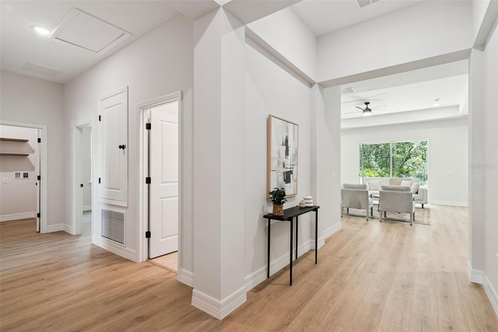 ROYAL TRAILS UNIT 01 - Residential