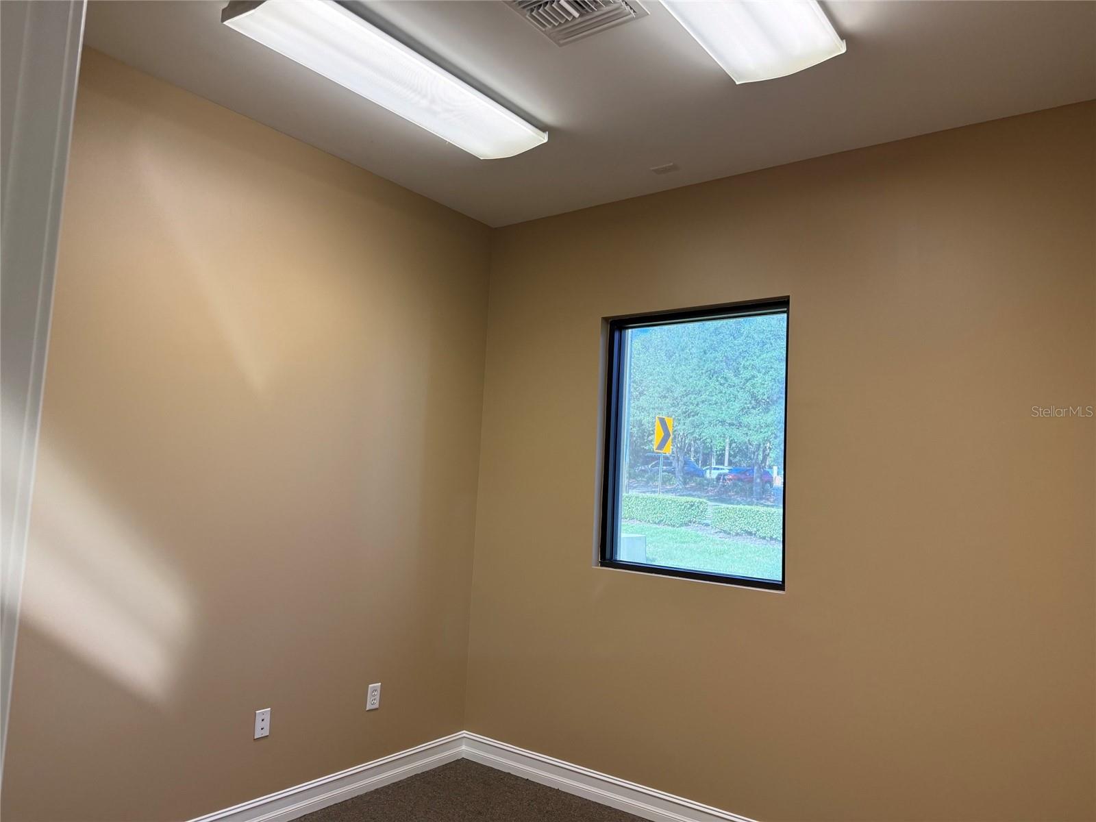 CIARA CREEK EXECUTIVE CENTRE - Commercial Lease