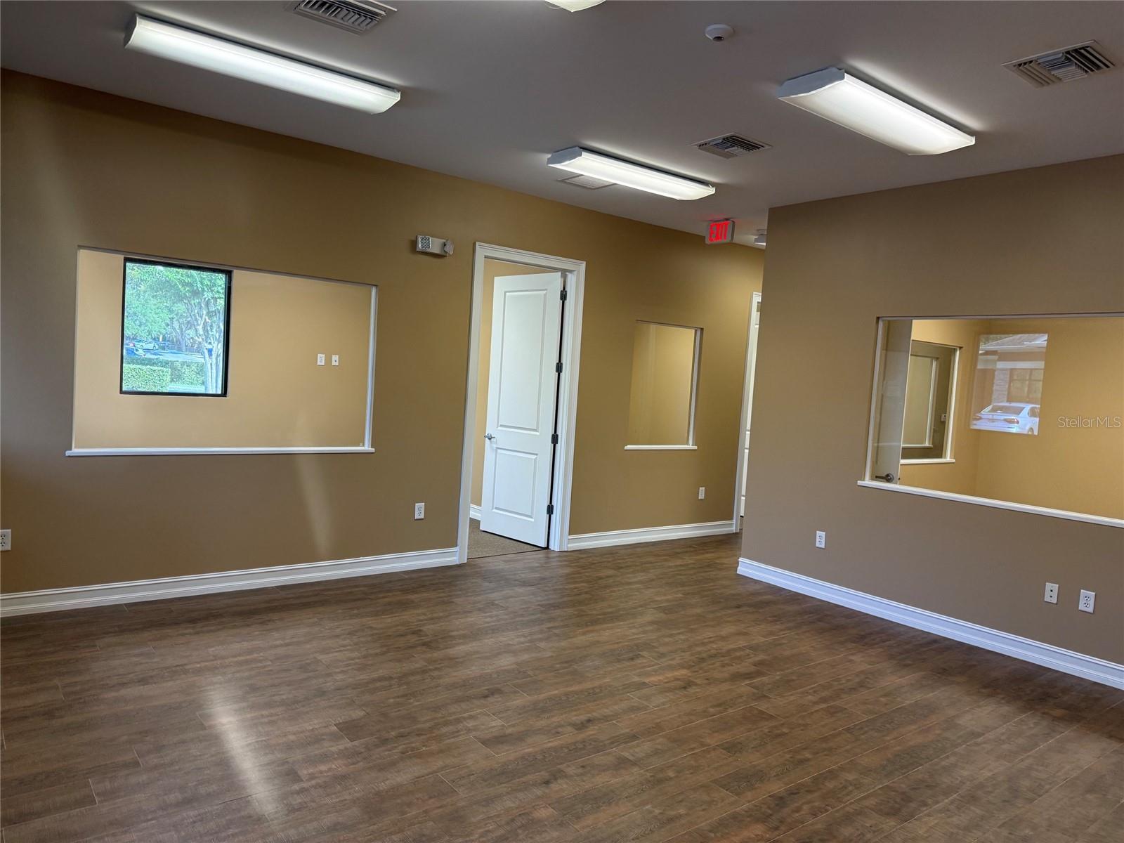 CIARA CREEK EXECUTIVE CENTRE - Commercial Lease