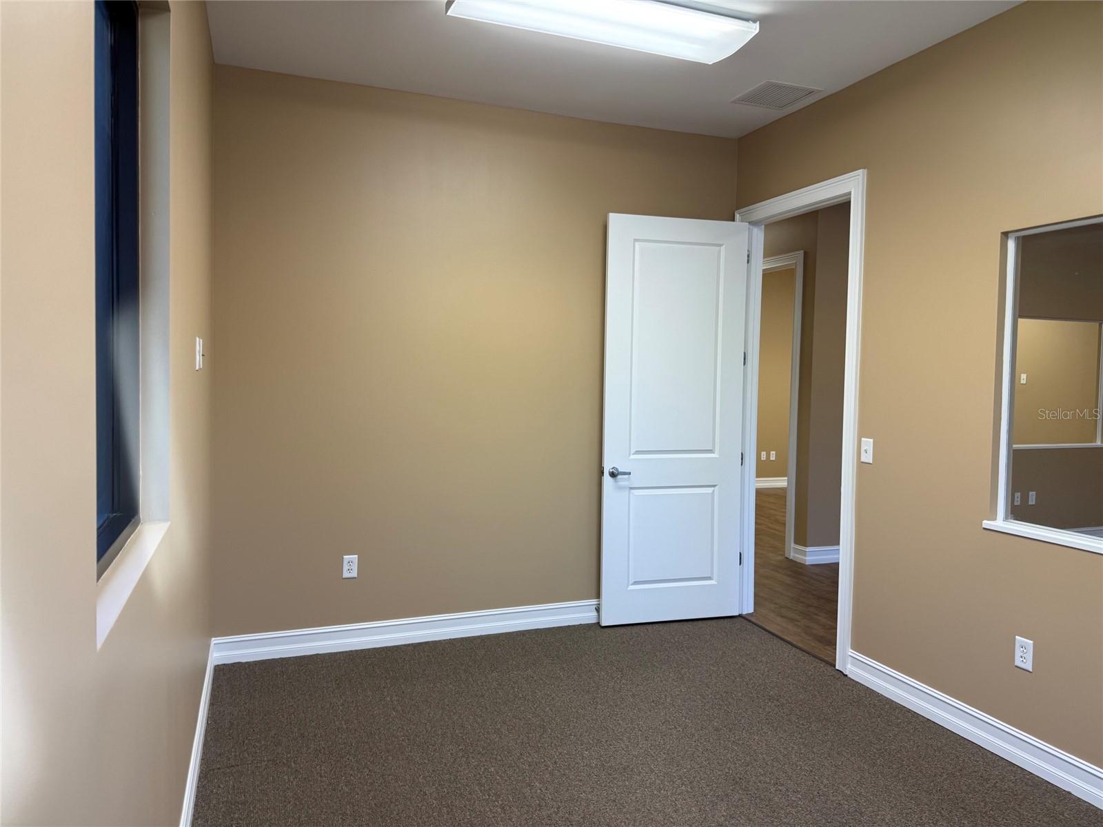 CIARA CREEK EXECUTIVE CENTRE - Commercial Lease