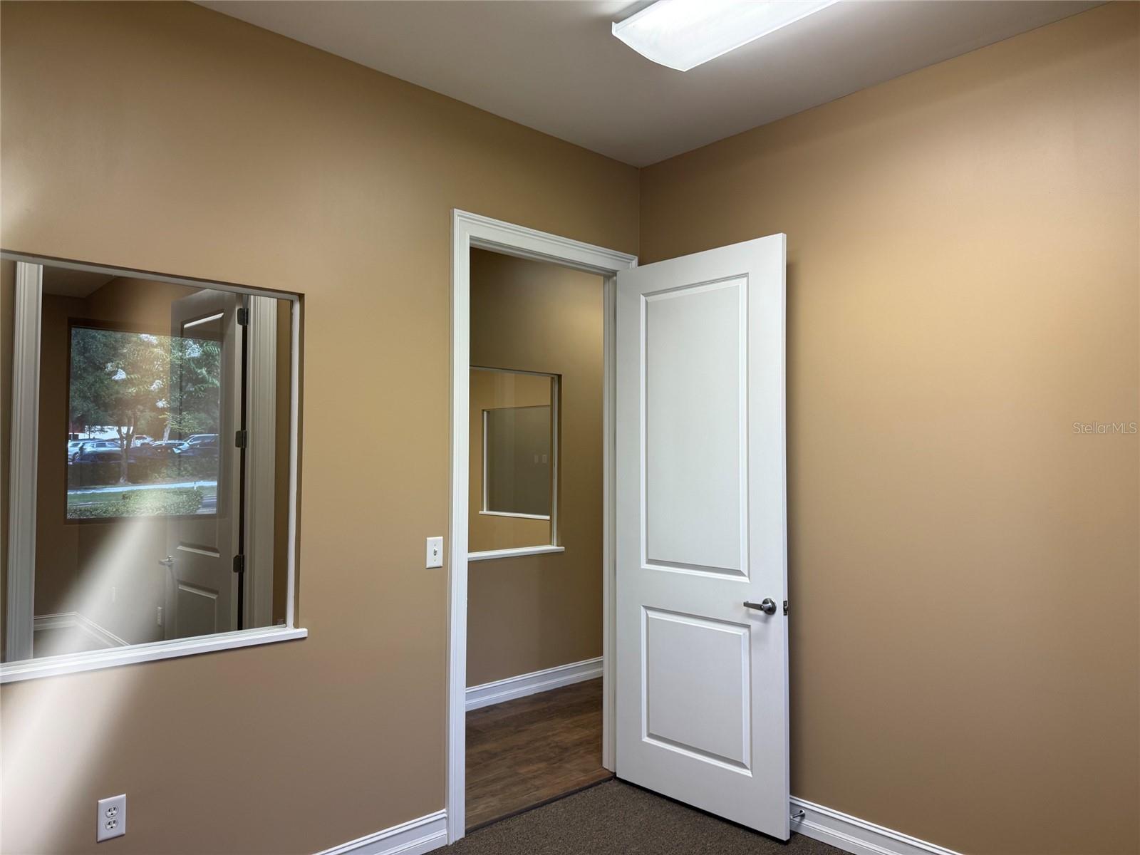 CIARA CREEK EXECUTIVE CENTRE - Commercial Lease