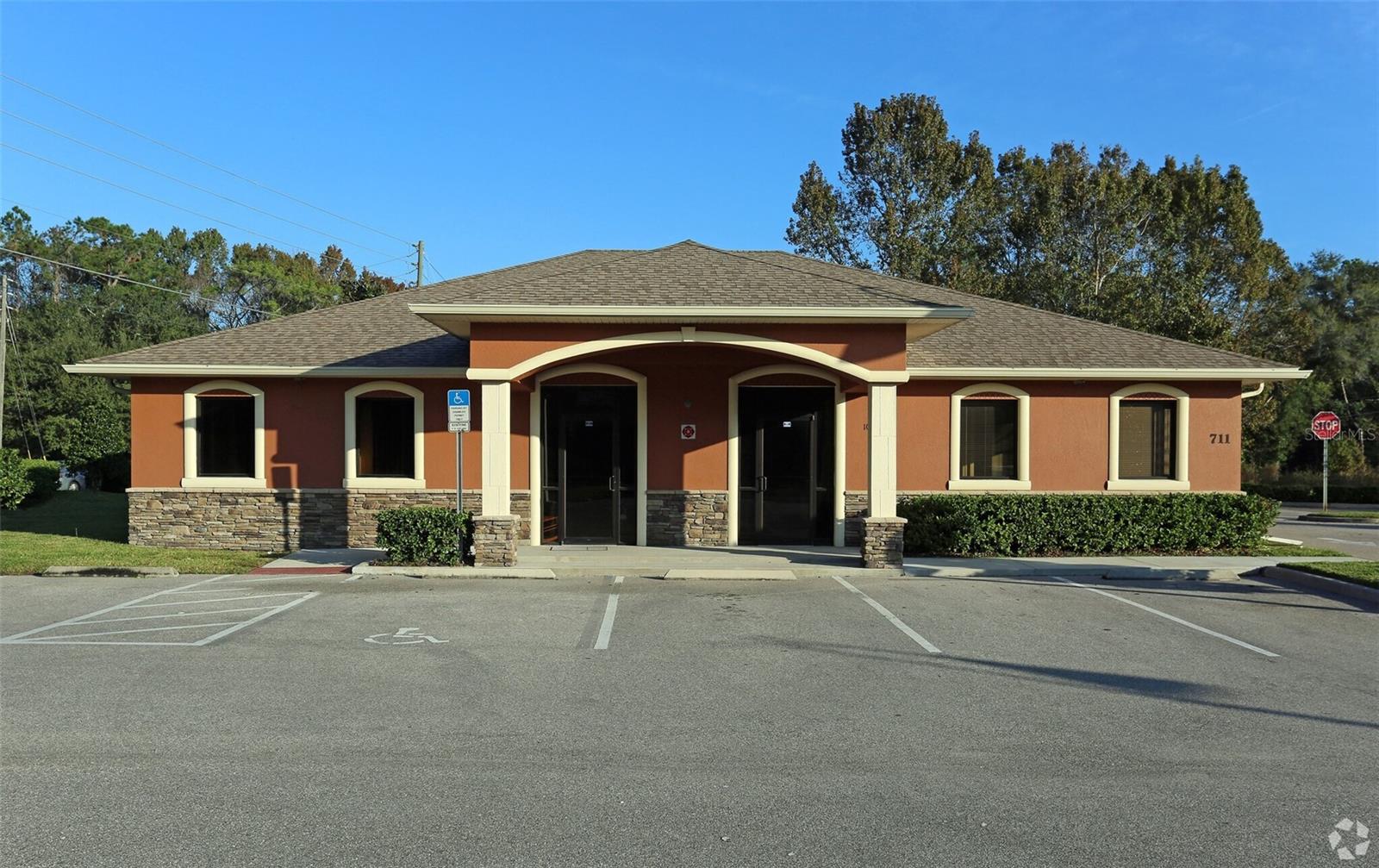 Prime commercial property available for lease in a highly visible and convenient location.

Single-story professional office building offering efficient ground-floor access and a convenient layout for a variety of business uses. Located within a well-established commercial area and surrounded by residential neighborhoods, providing excellent access for both employees and customers.

Property Highlights

Single-story building with easy ground-floor entry
24-hour access for flexible business operations
Convenient location less than one mile from Interstate 4 and SR 434
Strong regional connectivity and commuter access
Surrounded by established residential communities
Located within Seminole County’s thriving commercial corridor.

This highly accessible location combines convenience, visibility, and connectivity, making it an ideal choice for professional office, medical, consulting, or service-oriented businesses.