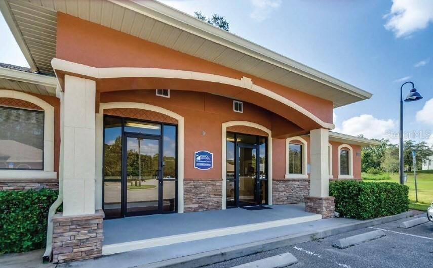 CIARA CREEK EXECUTIVE CENTRE - Commercial Lease