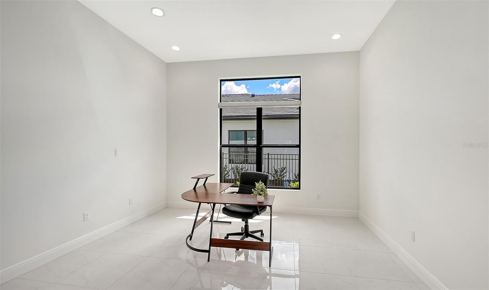 ARTISTRY SARASOTA - Residential