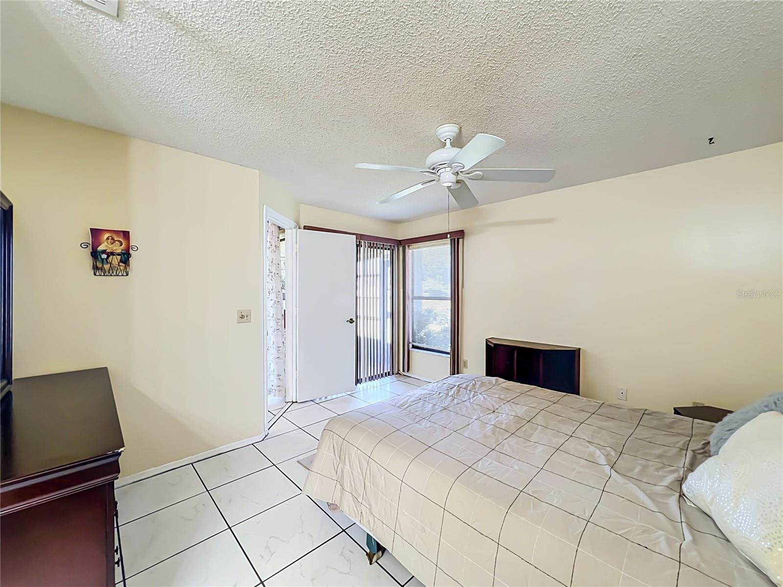 BVL LAKEPOINTE TWNHMS - Residential