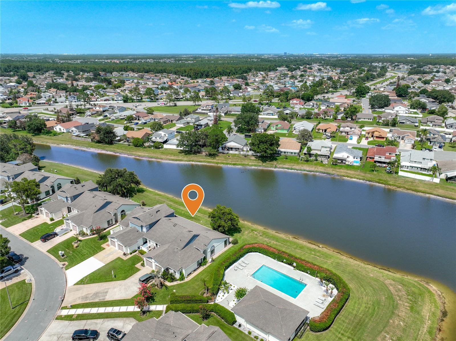 BVL LAKEPOINTE TWNHMS - Residential