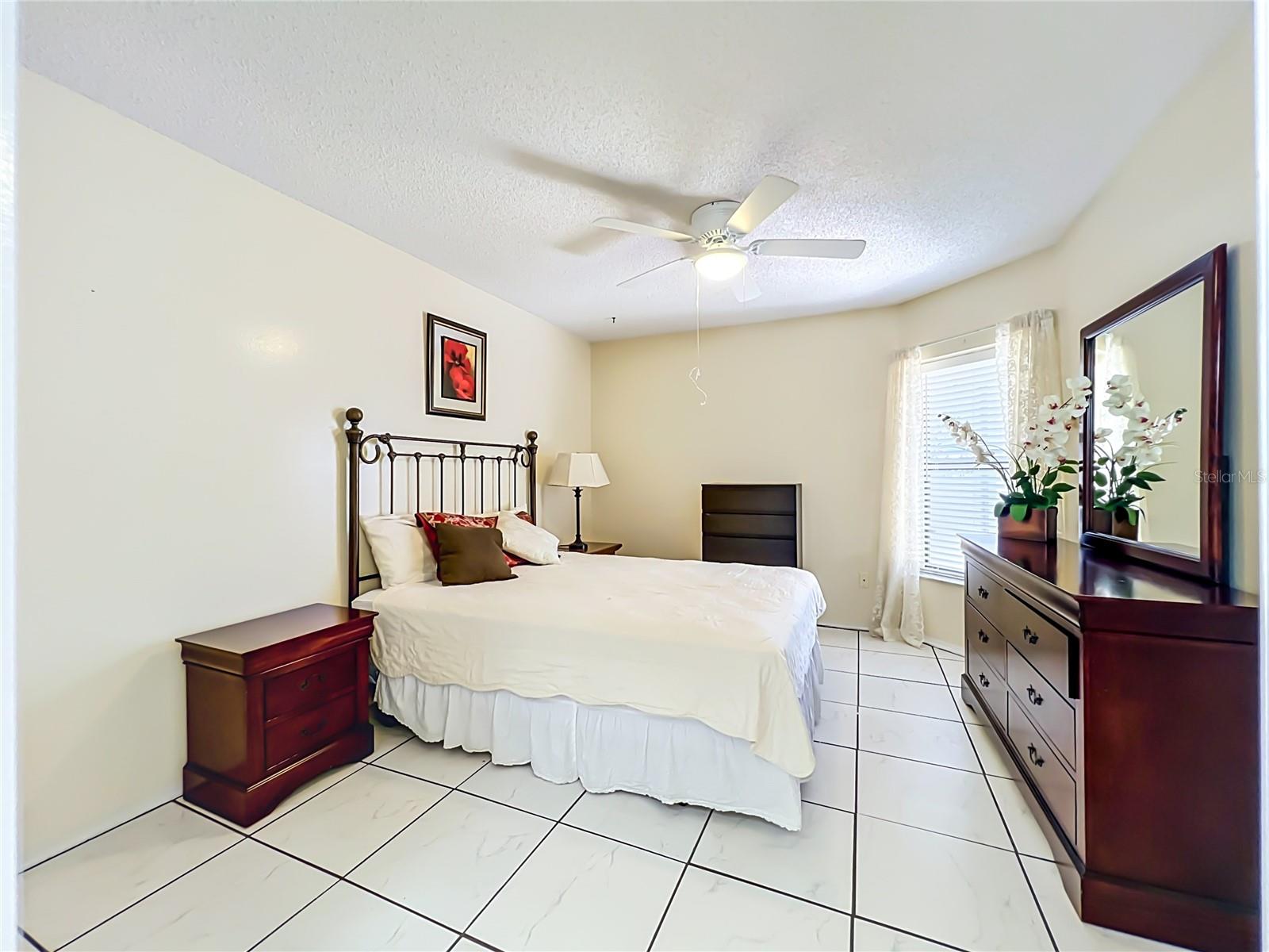 BVL LAKEPOINTE TWNHMS - Residential