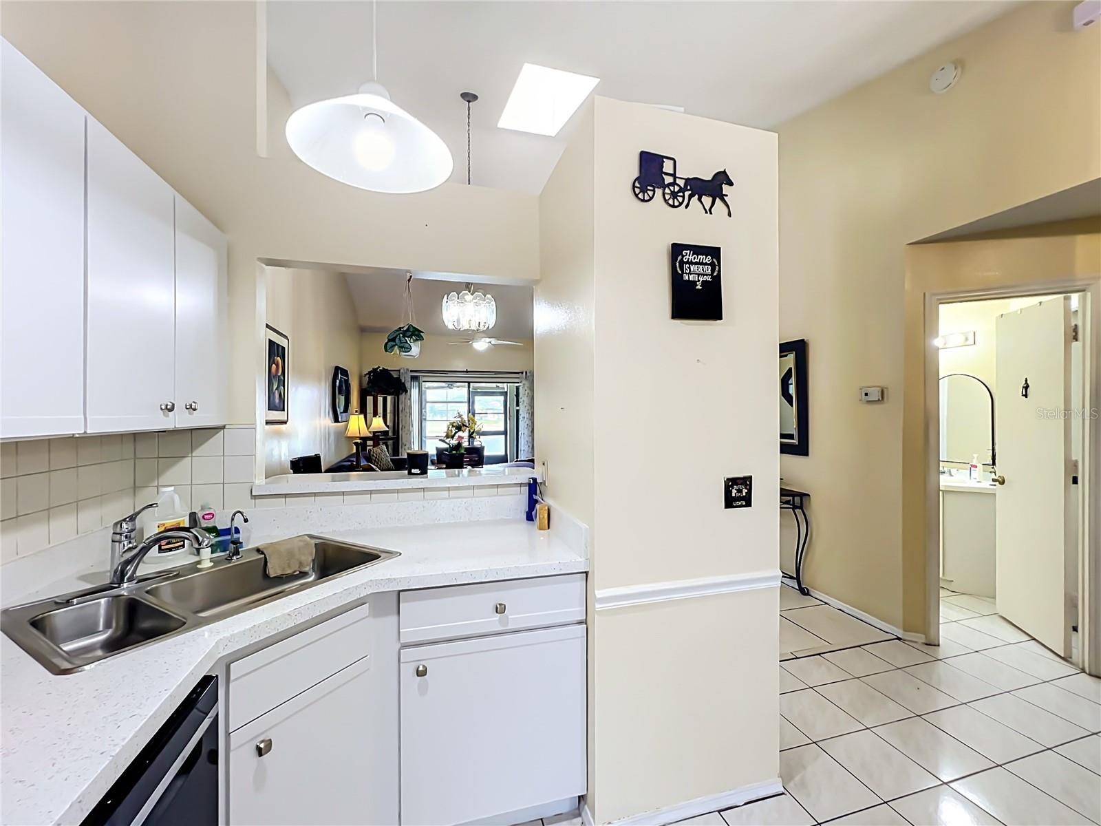 BVL LAKEPOINTE TWNHMS - Residential