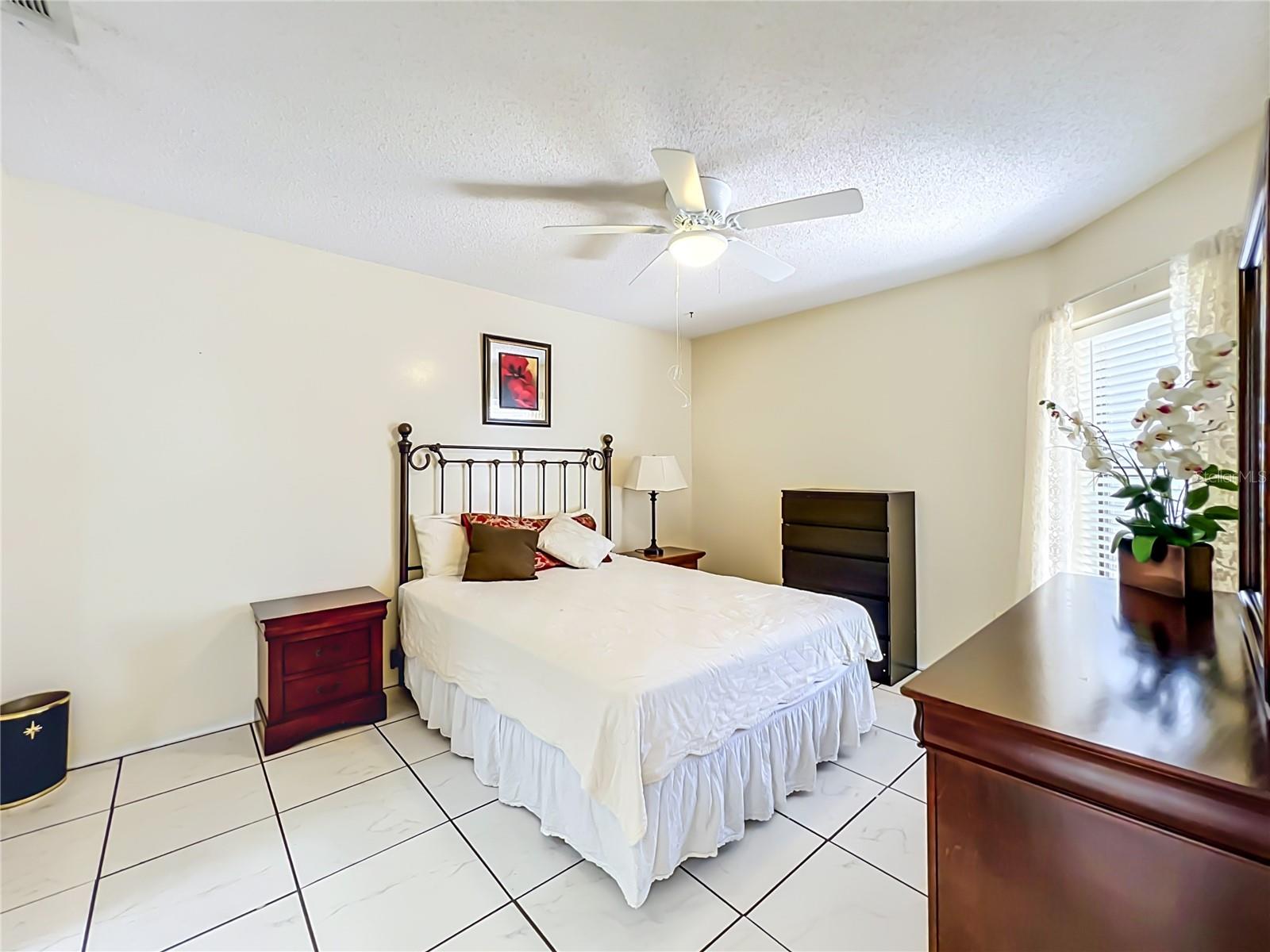 BVL LAKEPOINTE TWNHMS - Residential