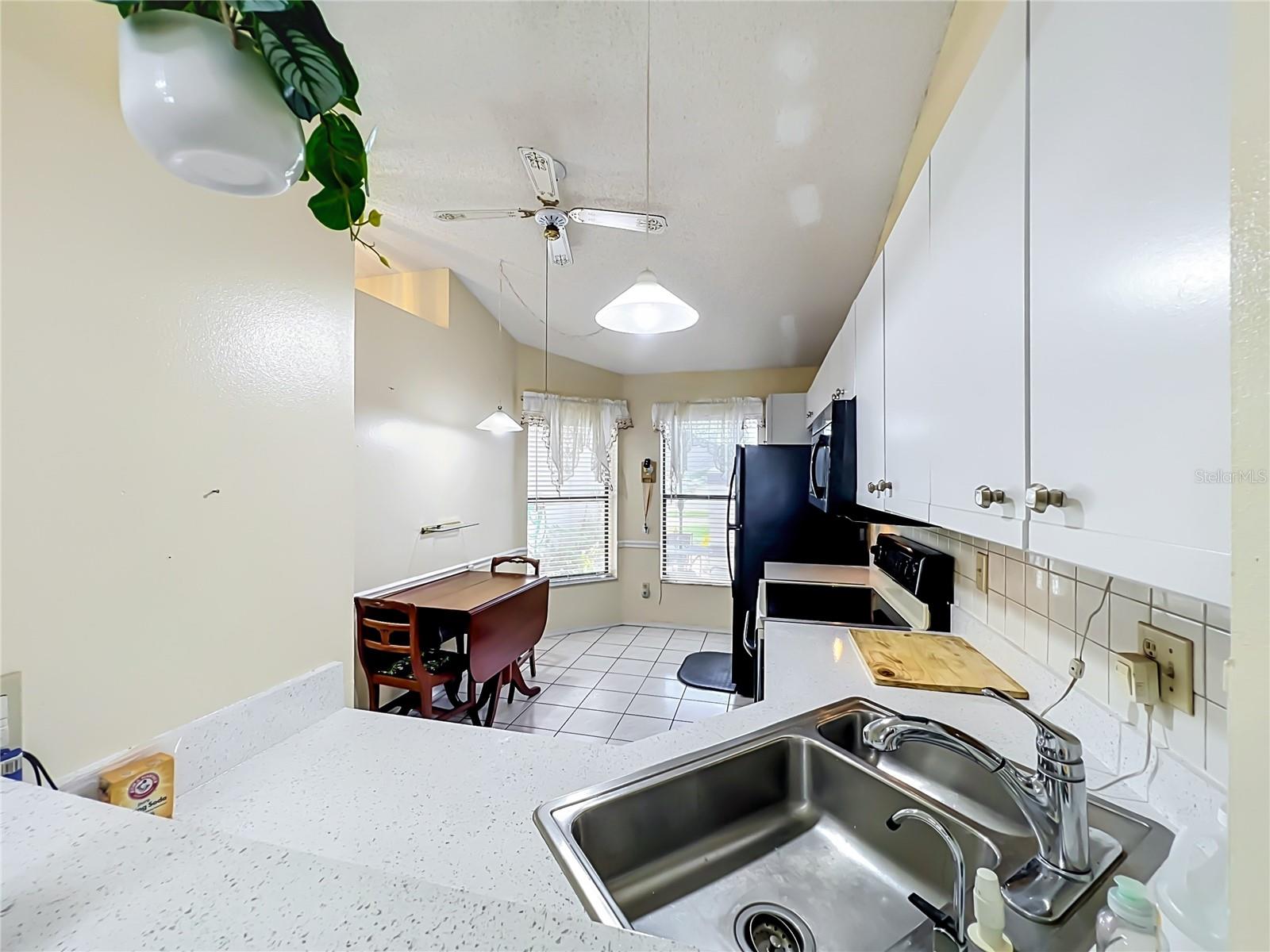 BVL LAKEPOINTE TWNHMS - Residential