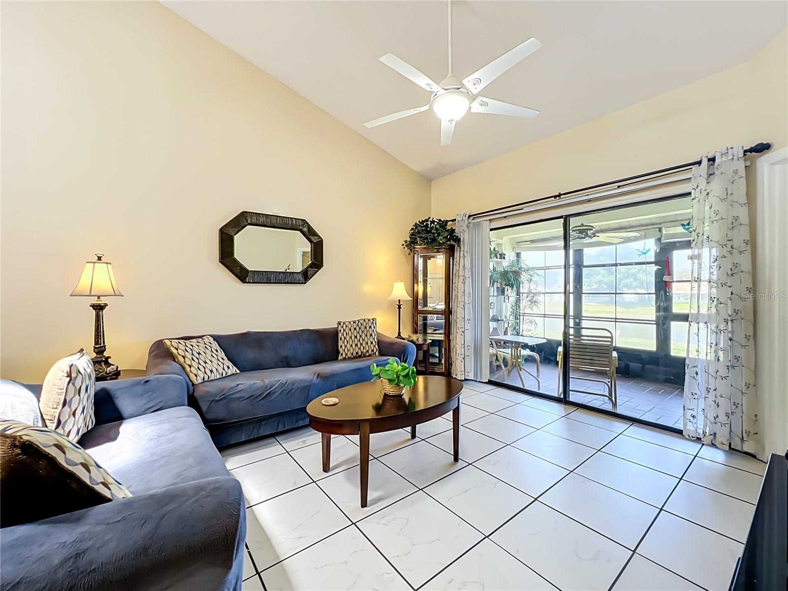 BVL LAKEPOINTE TWNHMS - Residential