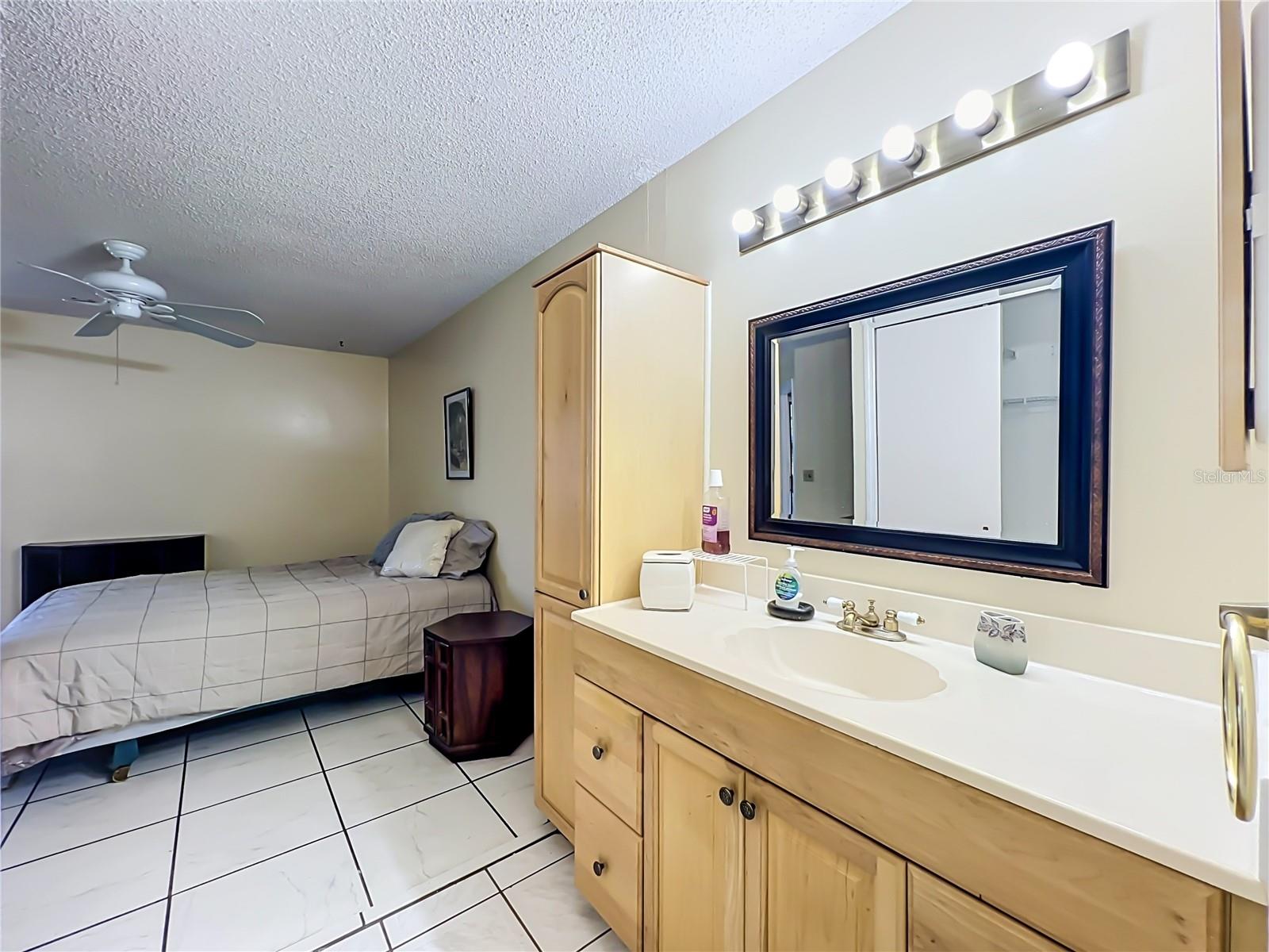 BVL LAKEPOINTE TWNHMS - Residential