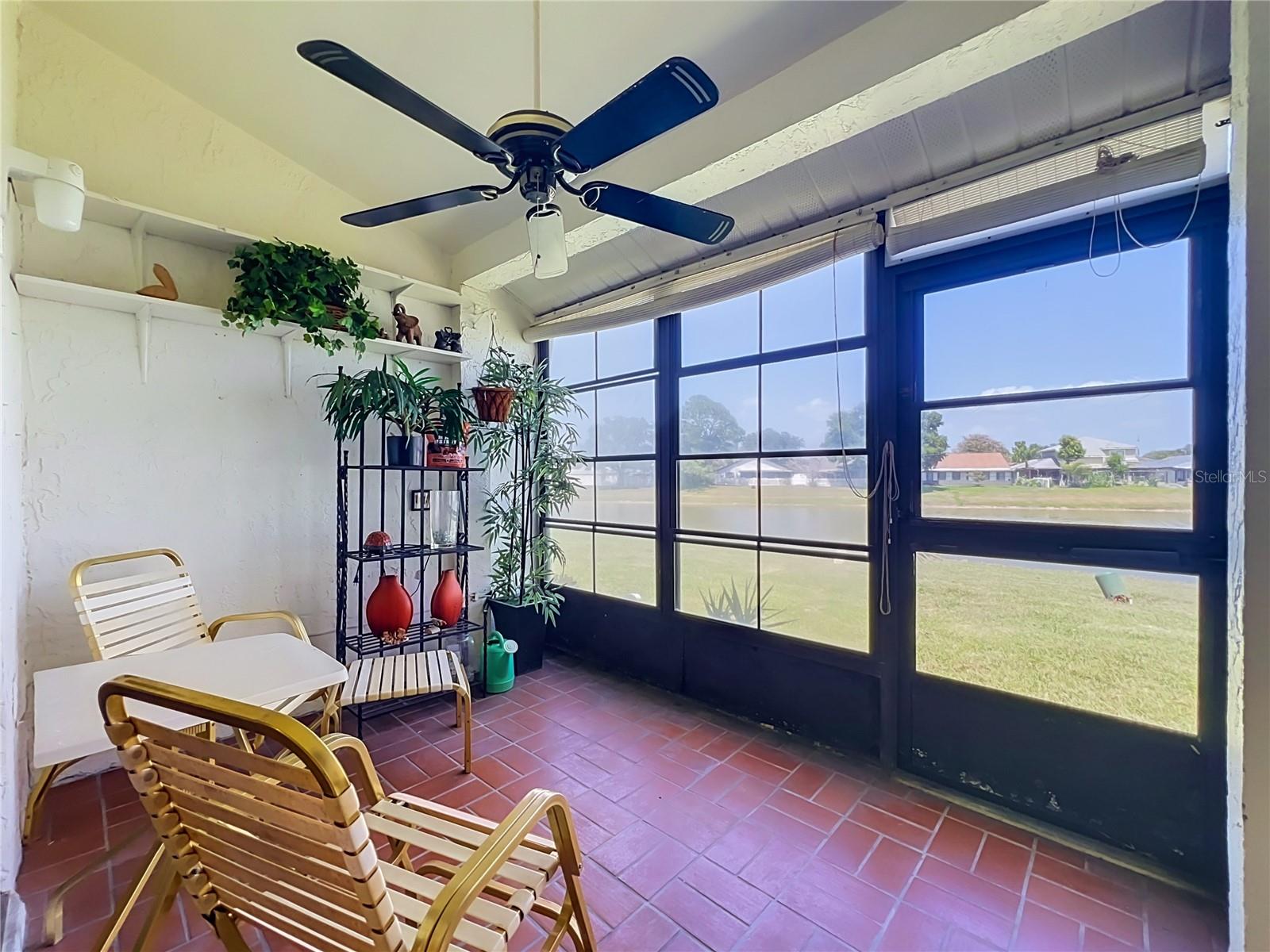BVL LAKEPOINTE TWNHMS - Residential