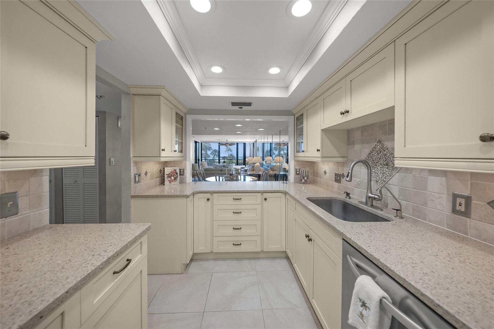 GULF & BAY CLUB PH 6 - Residential