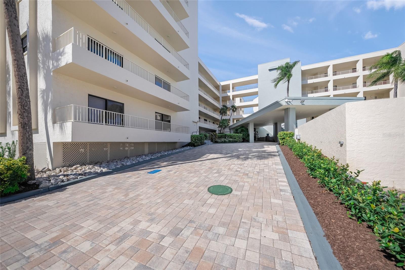 GULF & BAY CLUB PH 6 - Residential