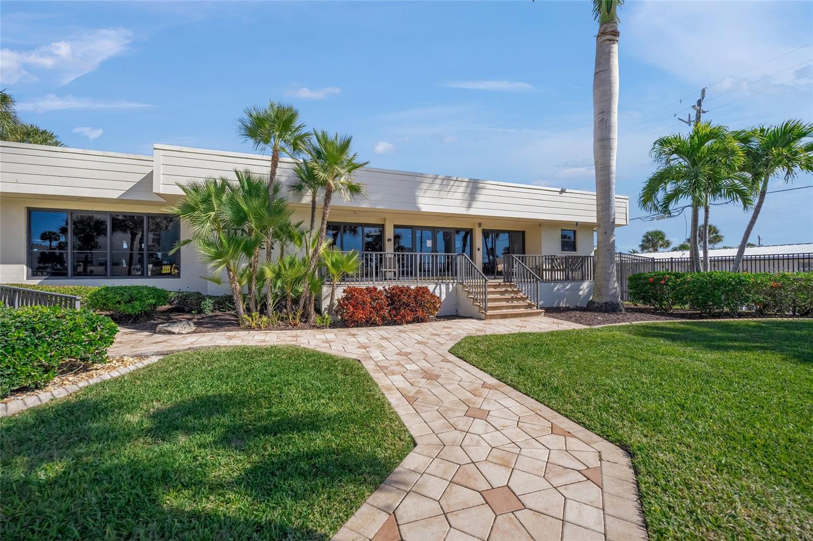GULF & BAY CLUB PH 6 - Residential