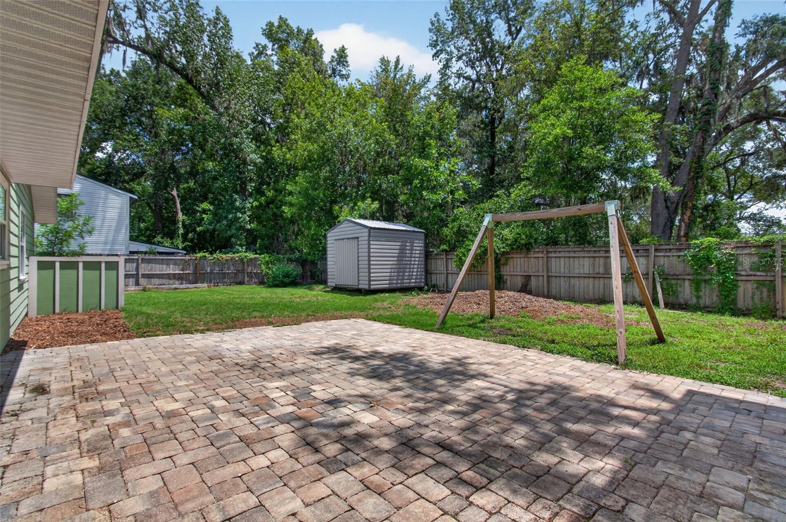 HIDDEN OAKS - Residential