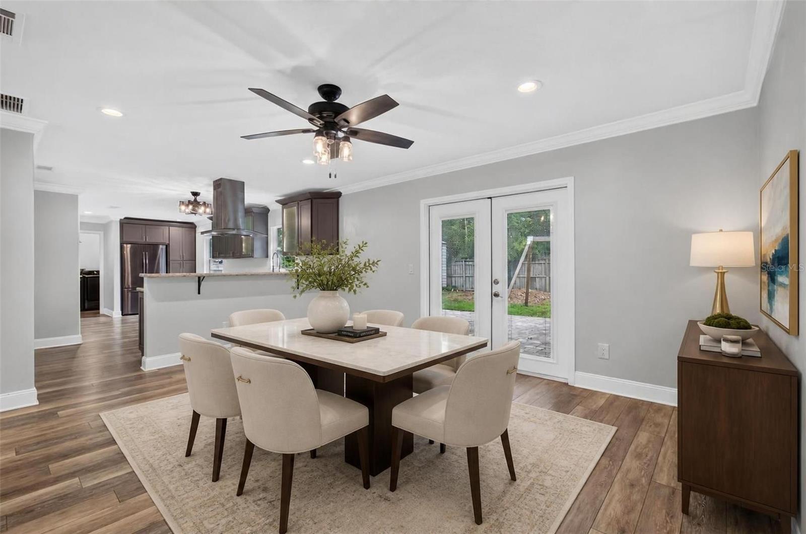HIDDEN OAKS - Residential