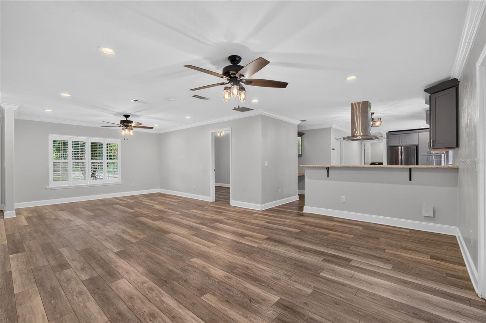 HIDDEN OAKS - Residential