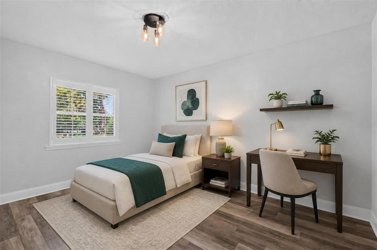 HIDDEN OAKS - Residential