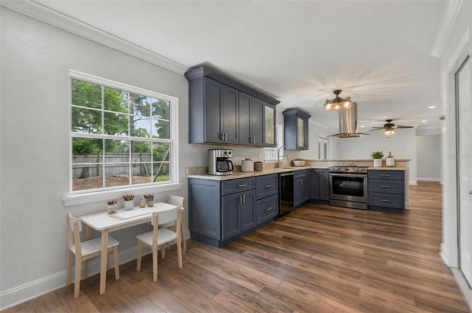 HIDDEN OAKS - Residential