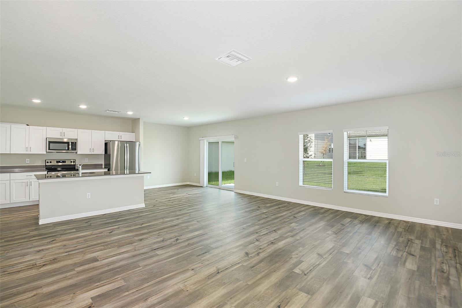 SCENIC TERRACE - Residential