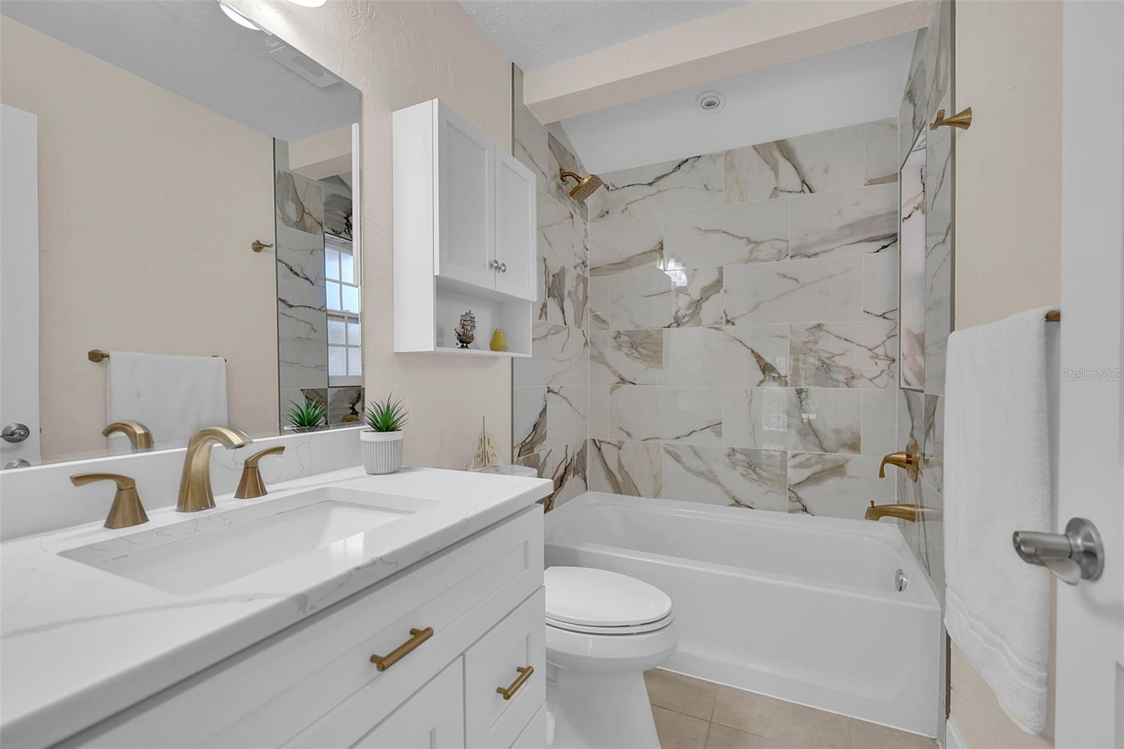 HIGHLAND SHORES SECOND UNIT - Residential