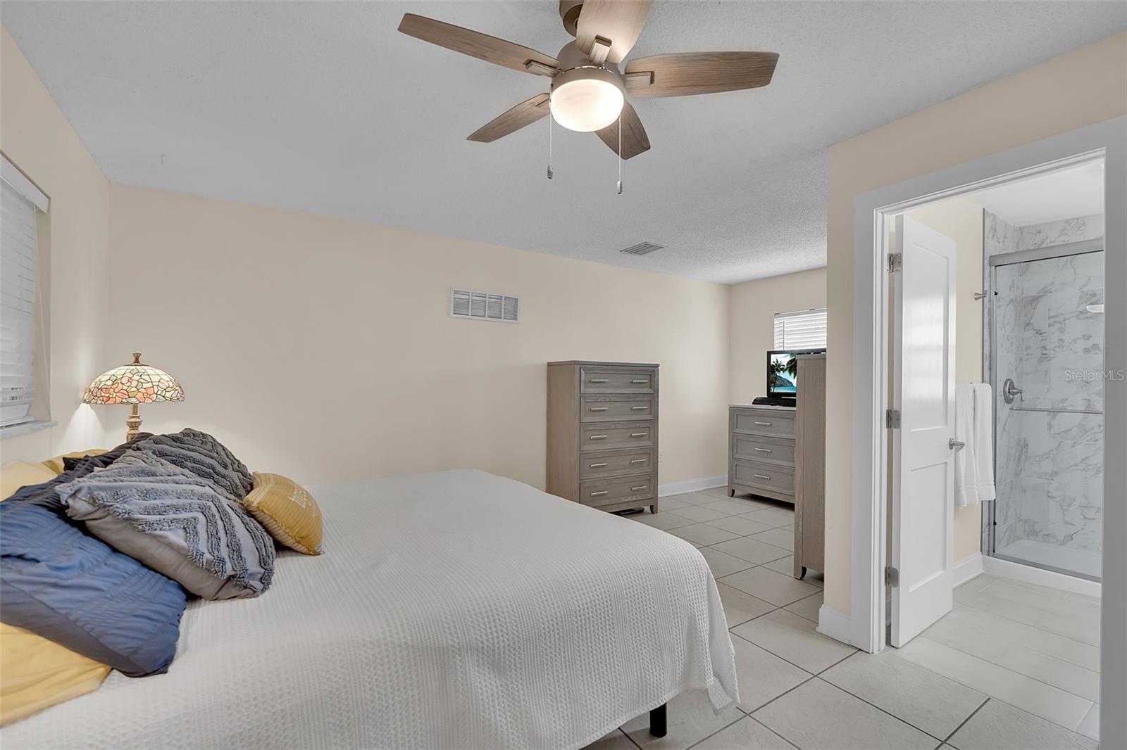 HIGHLAND SHORES SECOND UNIT - Residential