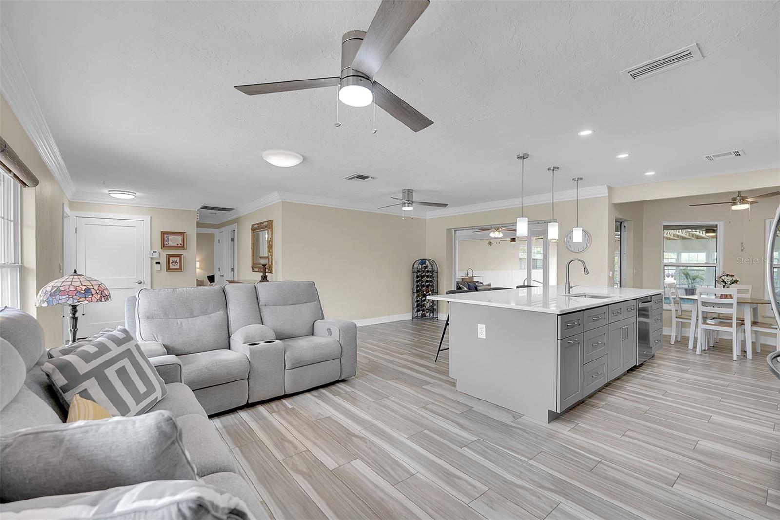 HIGHLAND SHORES SECOND UNIT - Residential