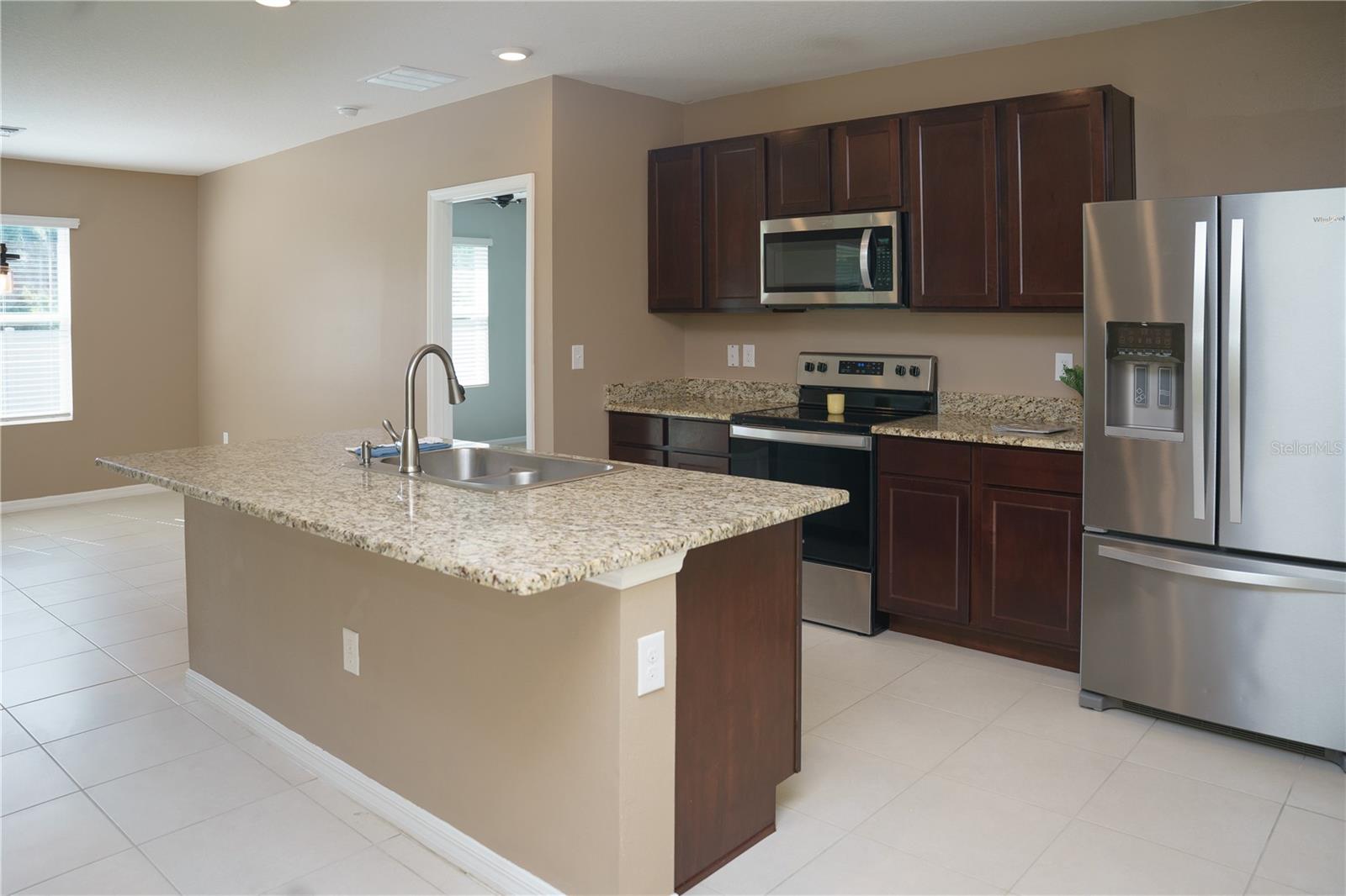 SOUTHERN OAKS PH I & II - Residential