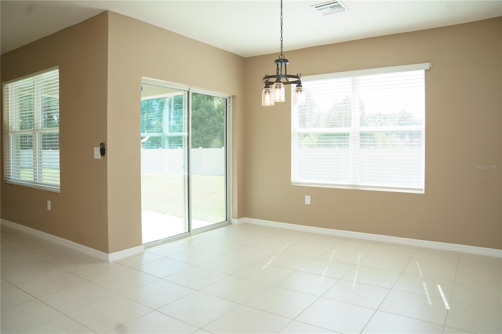 SOUTHERN OAKS PH I & II - Residential