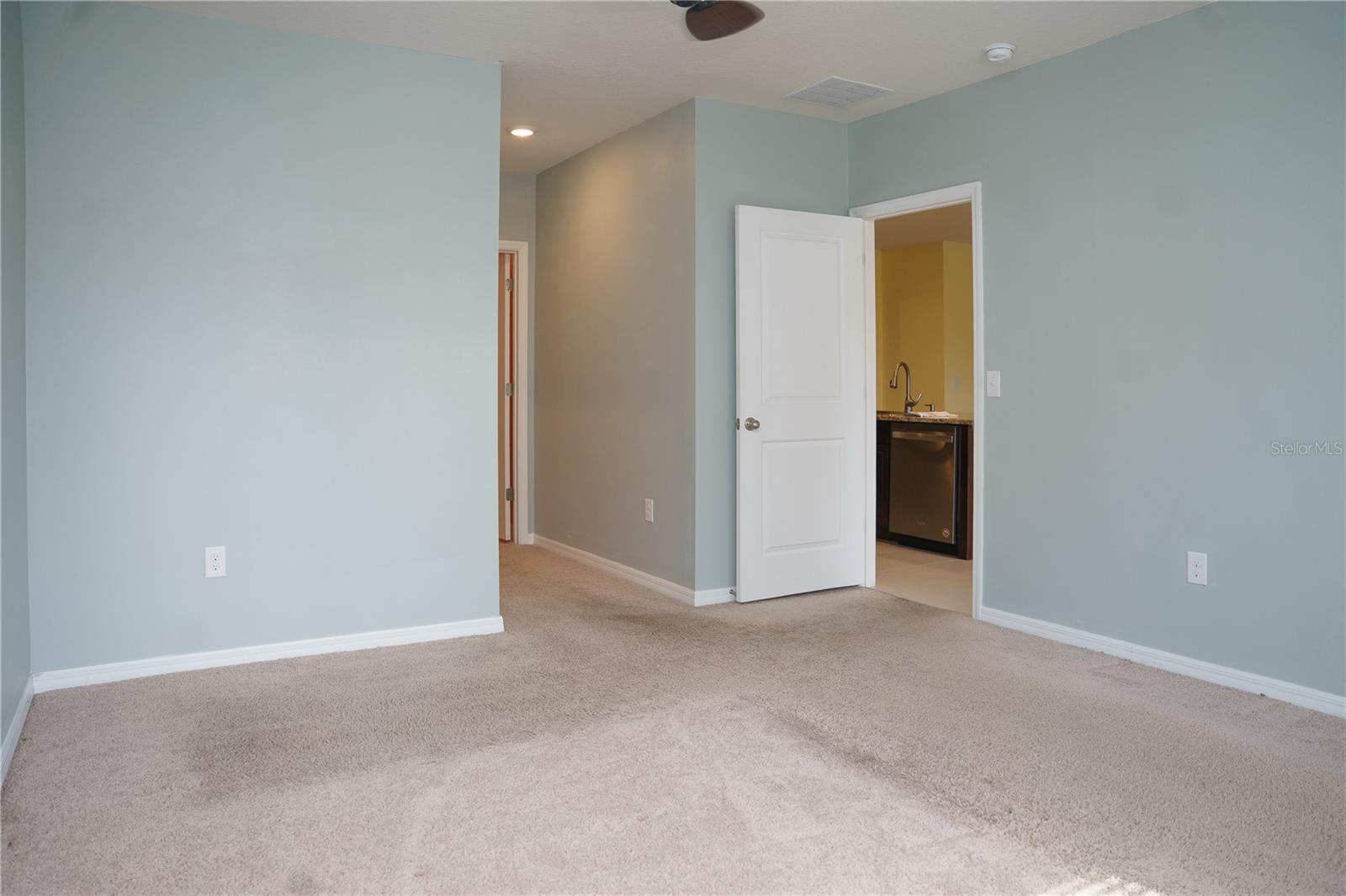 SOUTHERN OAKS PH I & II - Residential