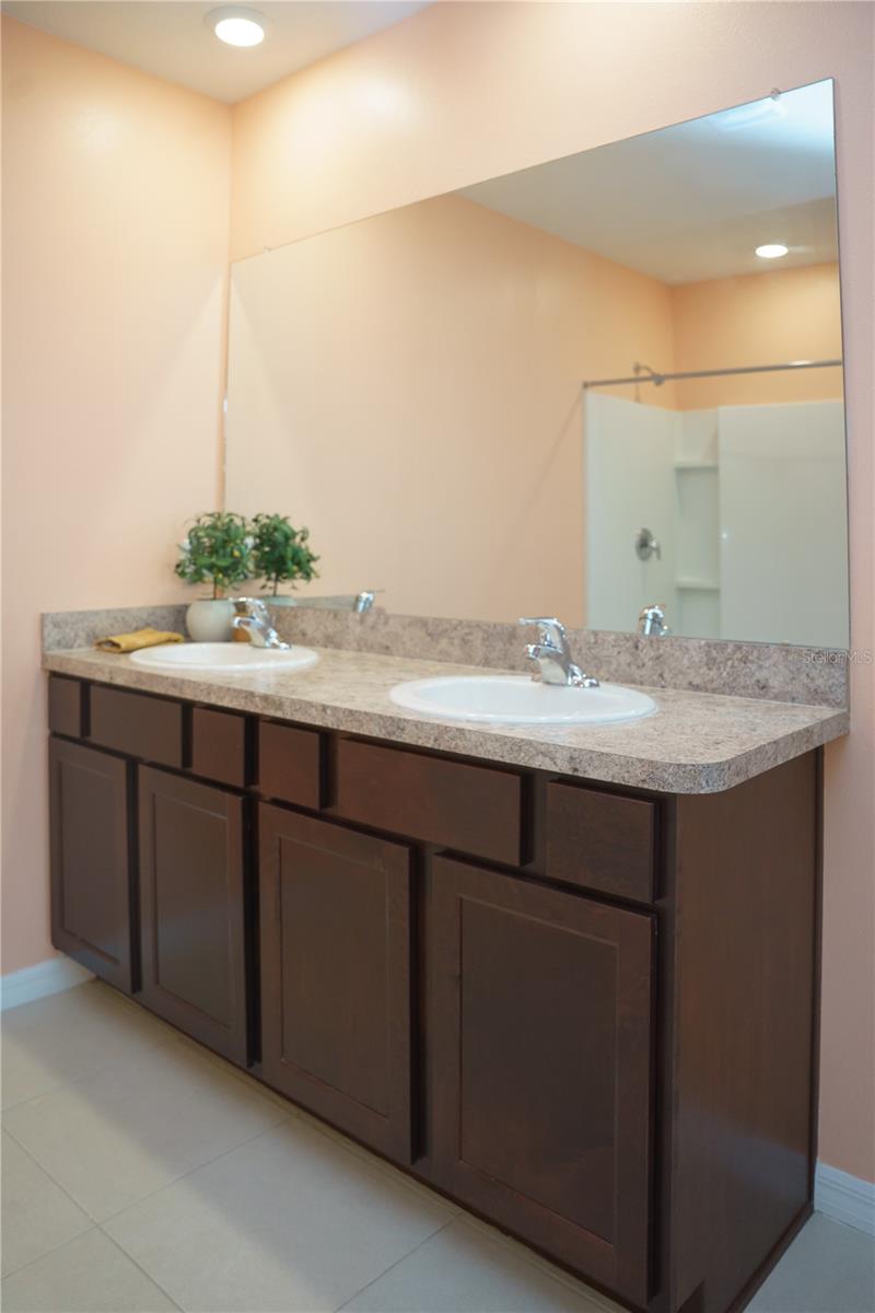 SOUTHERN OAKS PH I & II - Residential