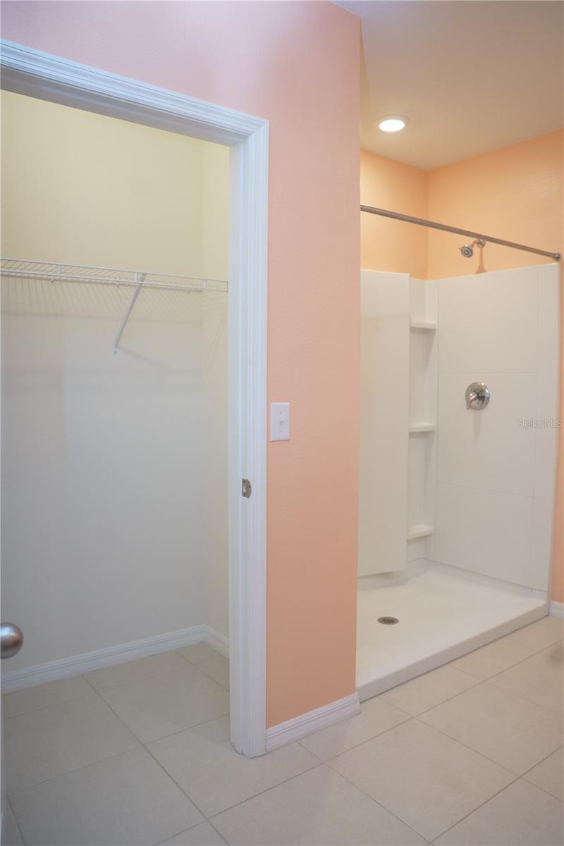 SOUTHERN OAKS PH I & II - Residential