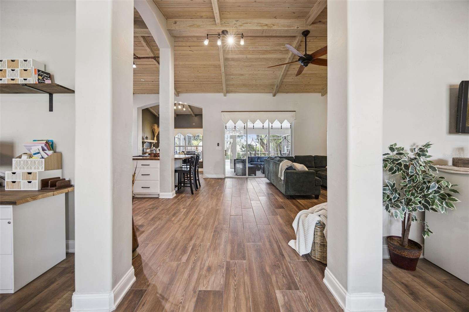 CRESCENT LAKE CLUB THIRD ADD - Residential