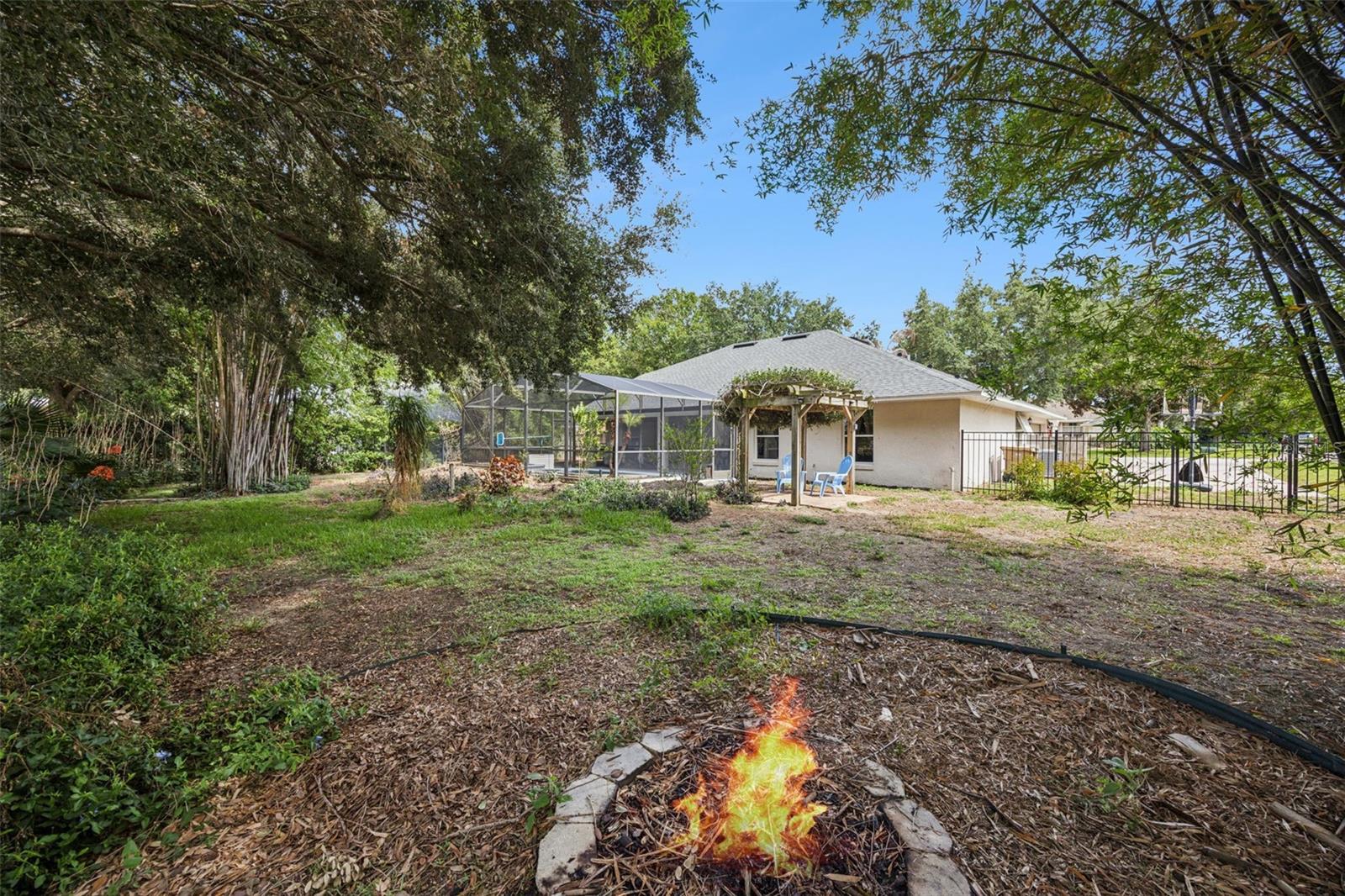 CRESCENT LAKE CLUB THIRD ADD - Residential