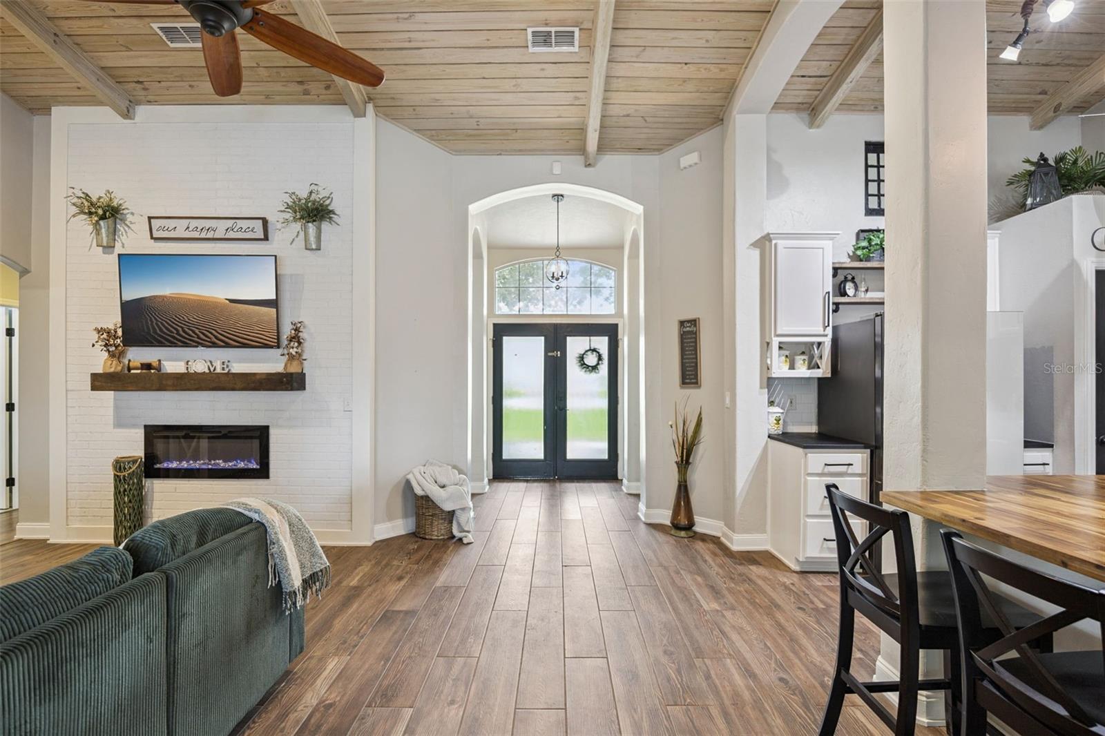CRESCENT LAKE CLUB THIRD ADD - Residential