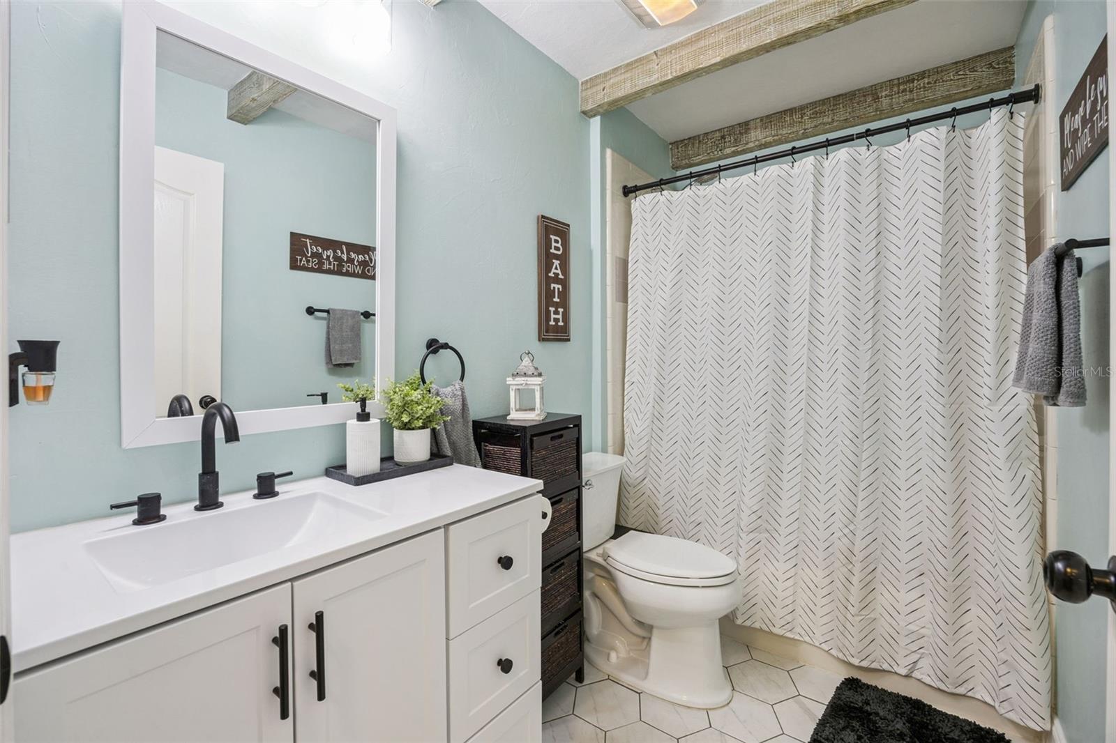 CRESCENT LAKE CLUB THIRD ADD - Residential