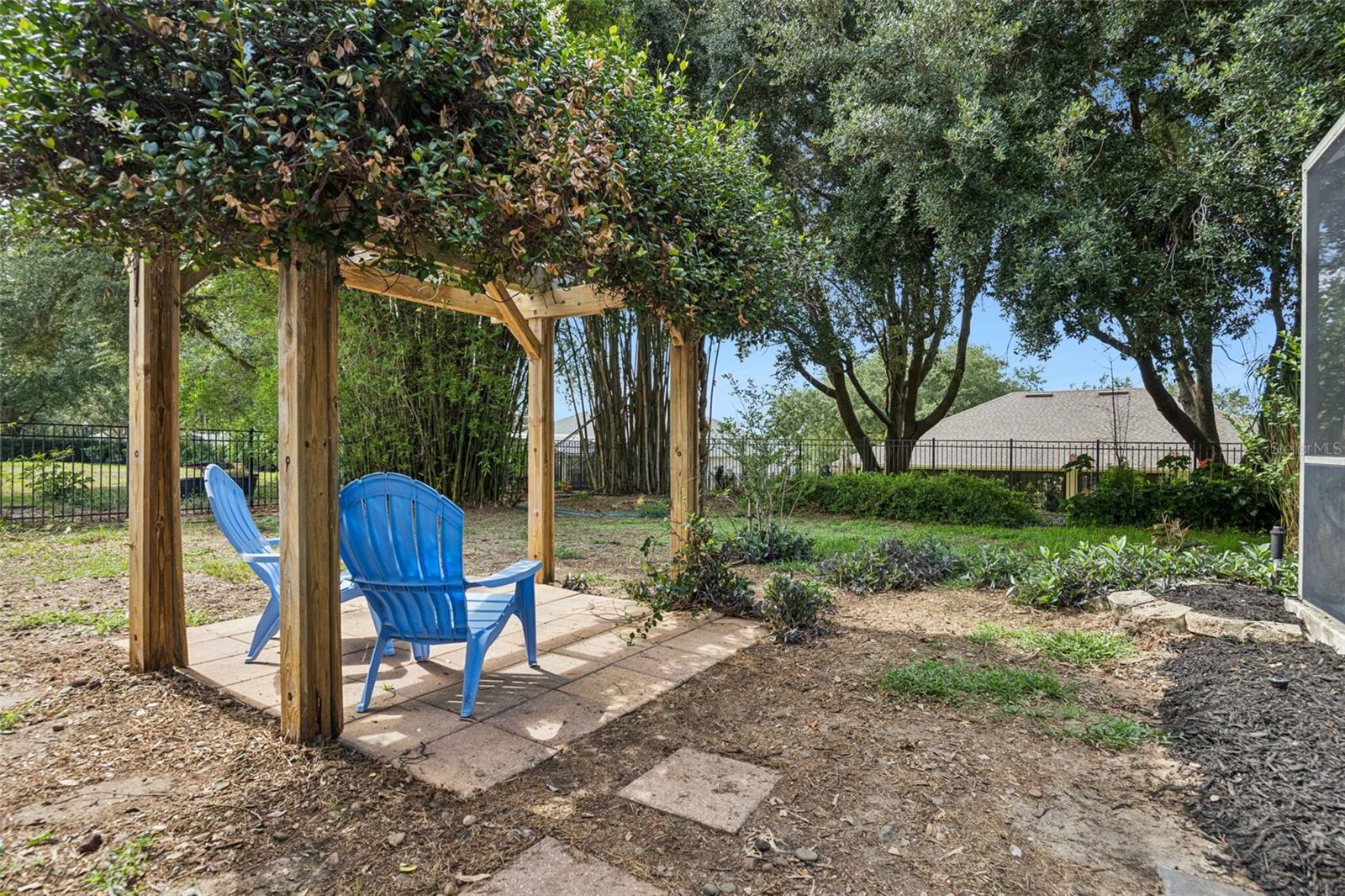 CRESCENT LAKE CLUB THIRD ADD - Residential